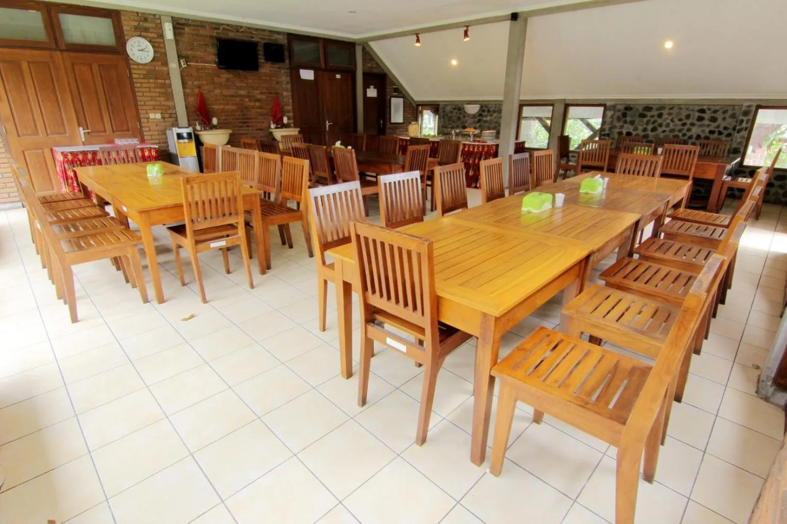 Breakfast in Disaster Oasis