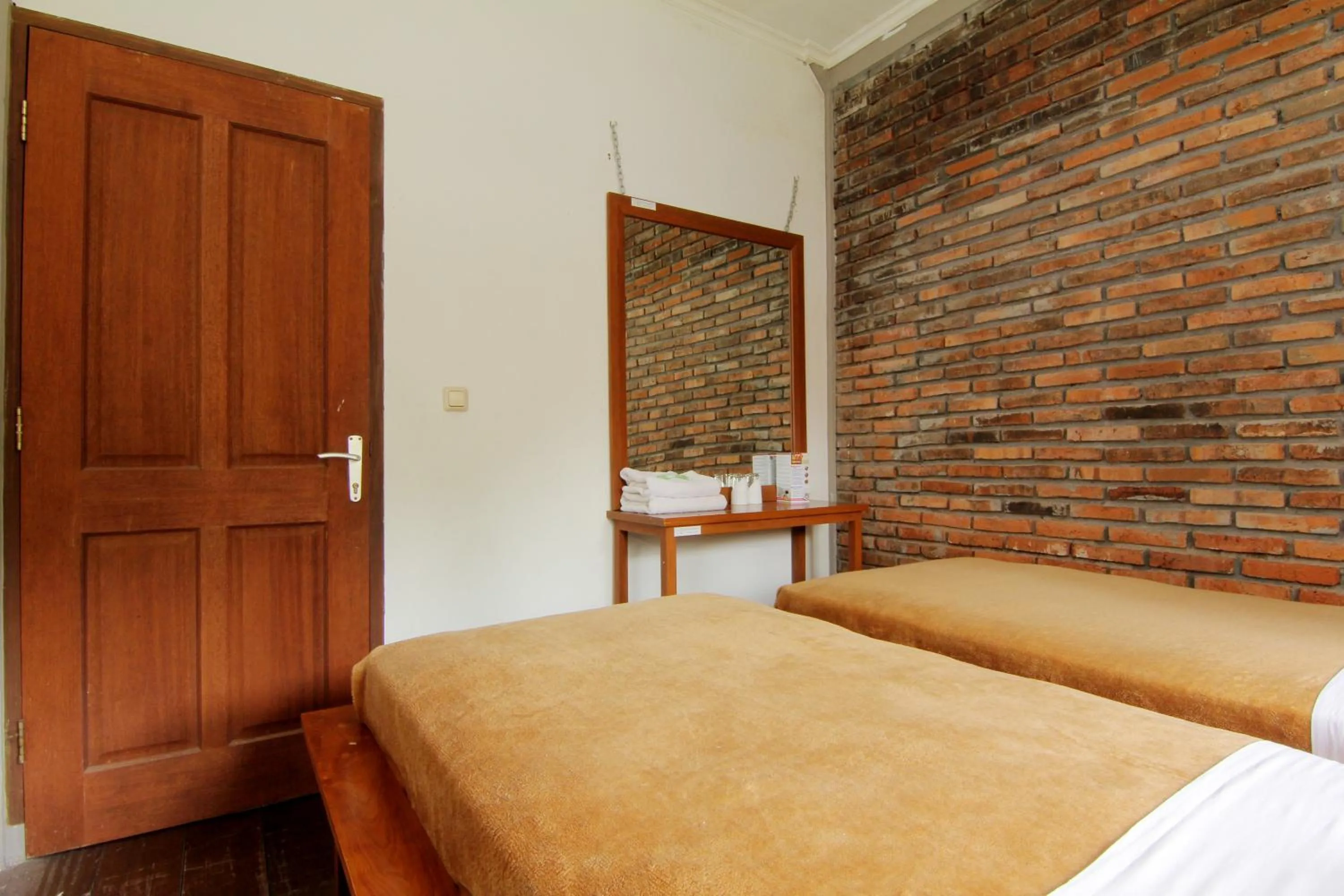 Bedroom, Bed in Disaster Oasis