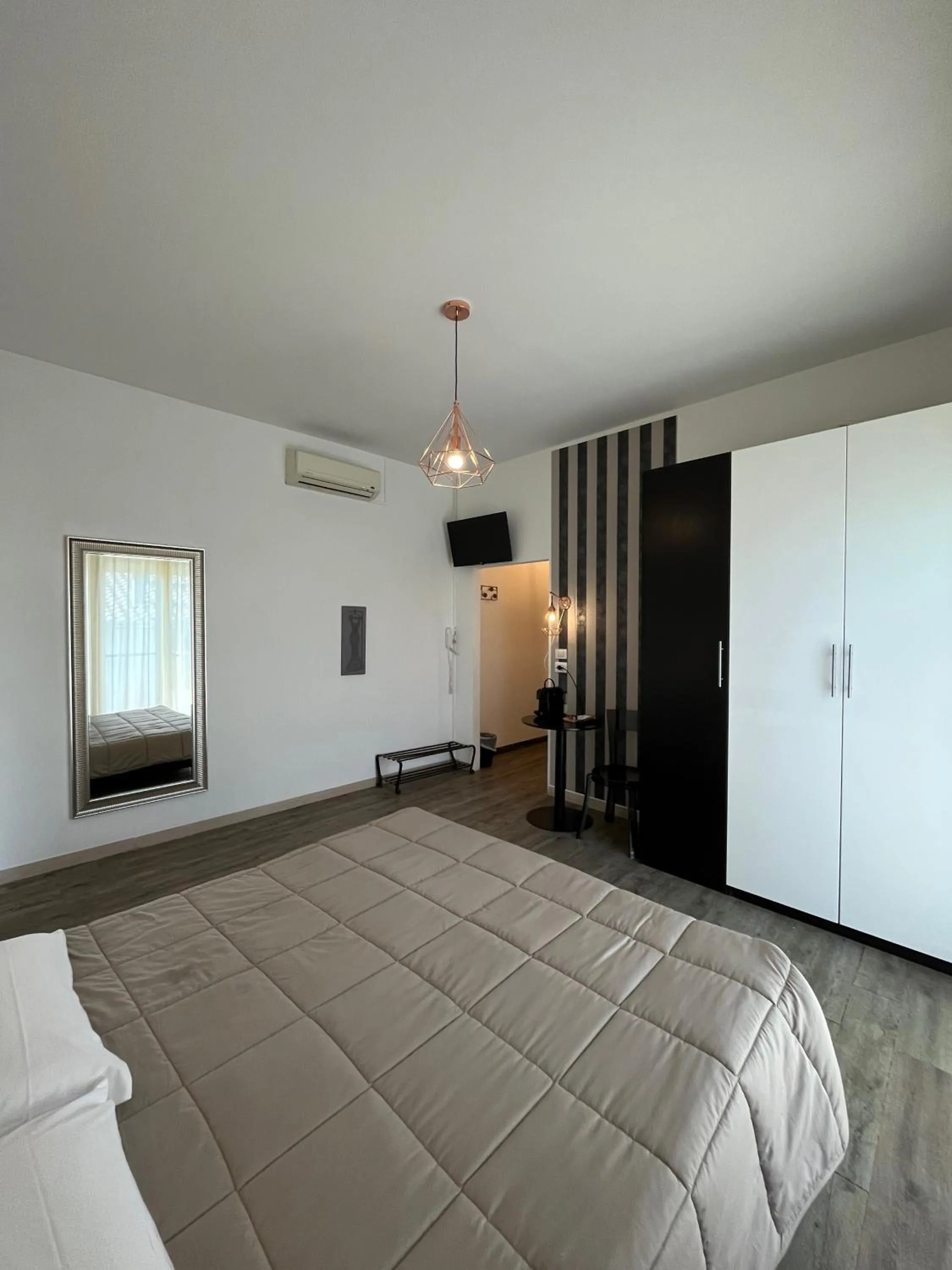 Bedroom, Bed in Villa Liliana