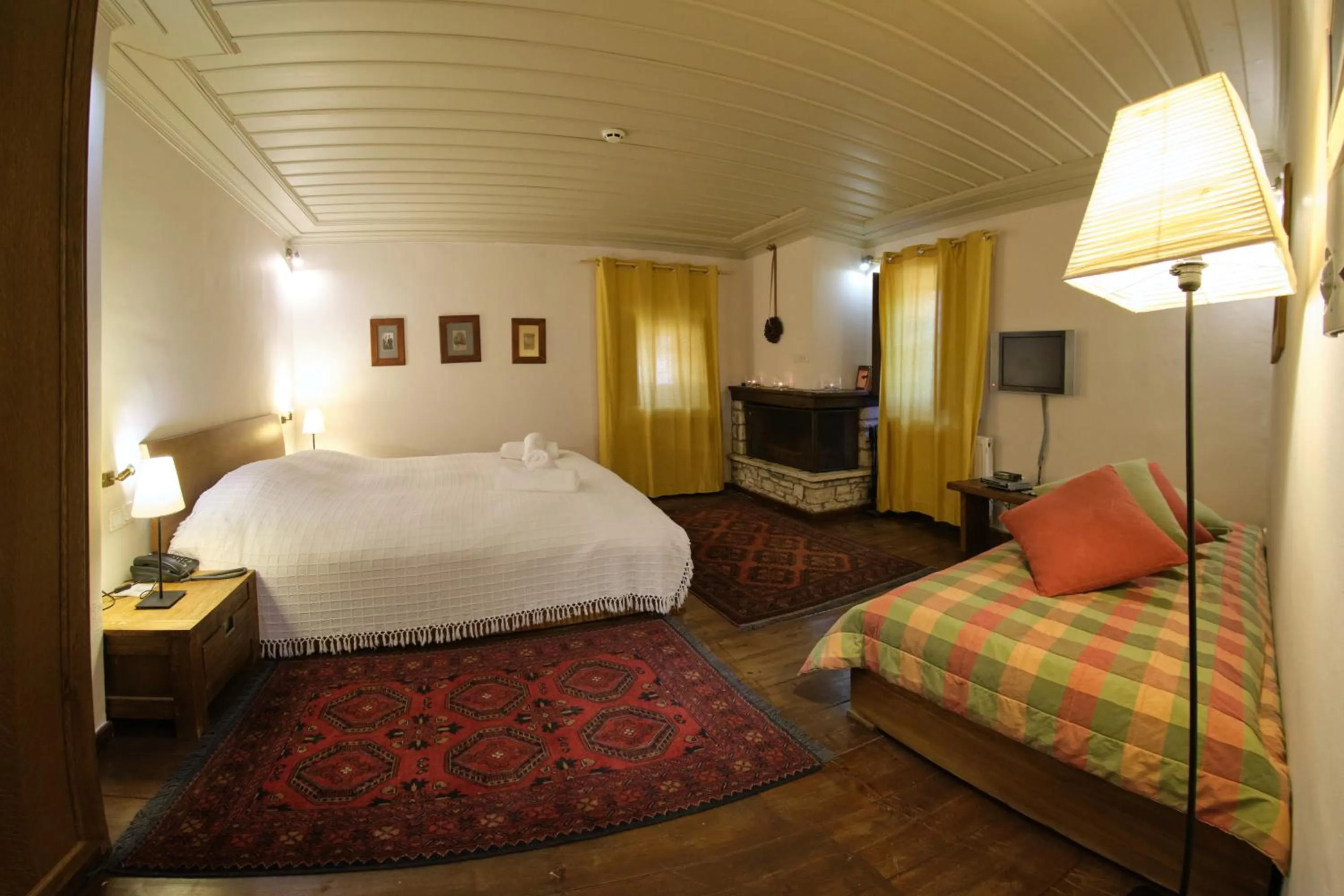 Bed in Arhontiko Aristis