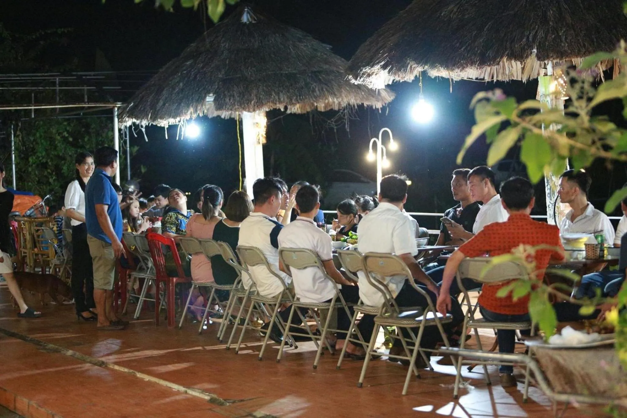 Dining area in Tam Coc Valley Bung