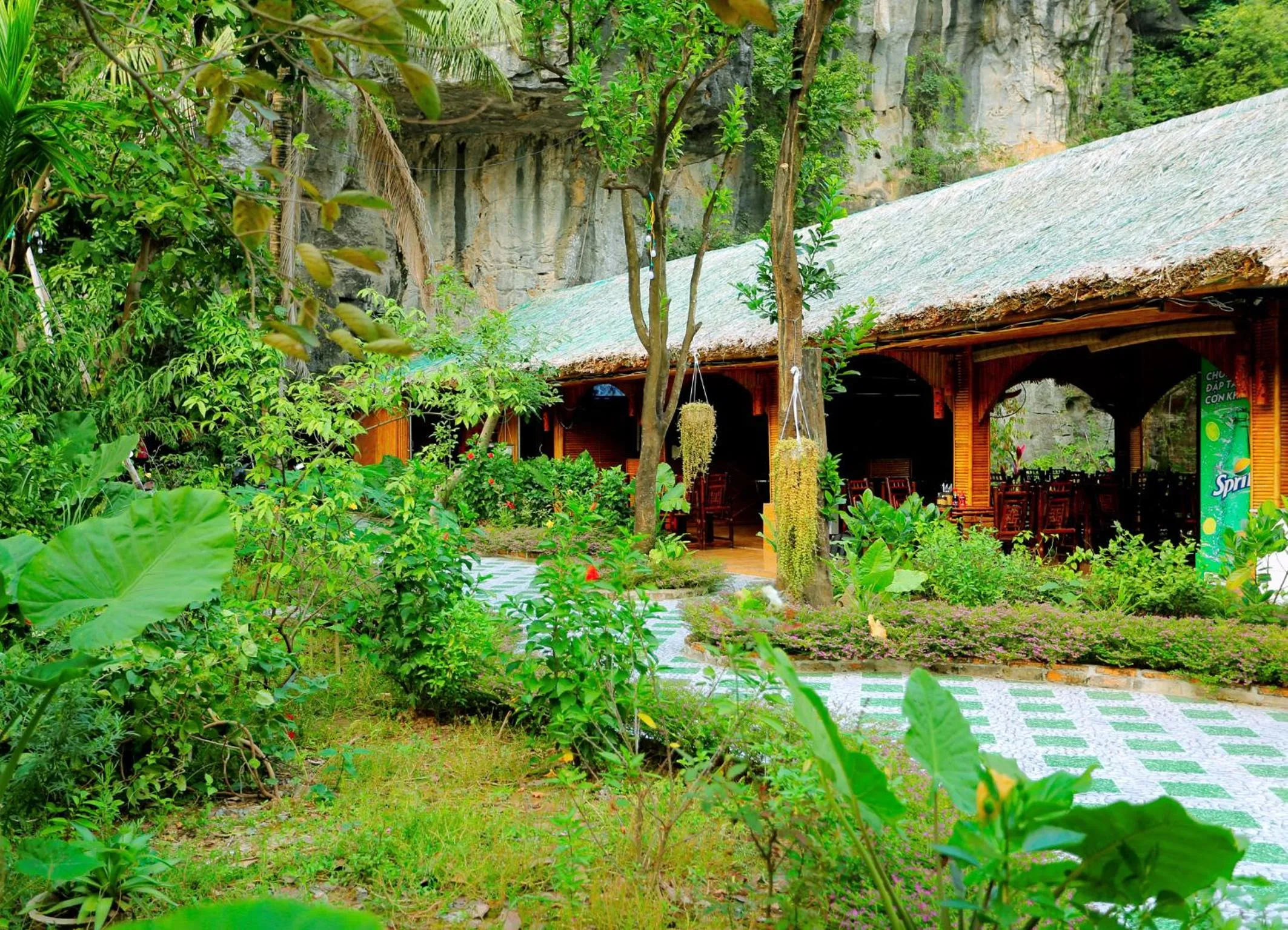 Property building in Tam Coc Valley Bung
