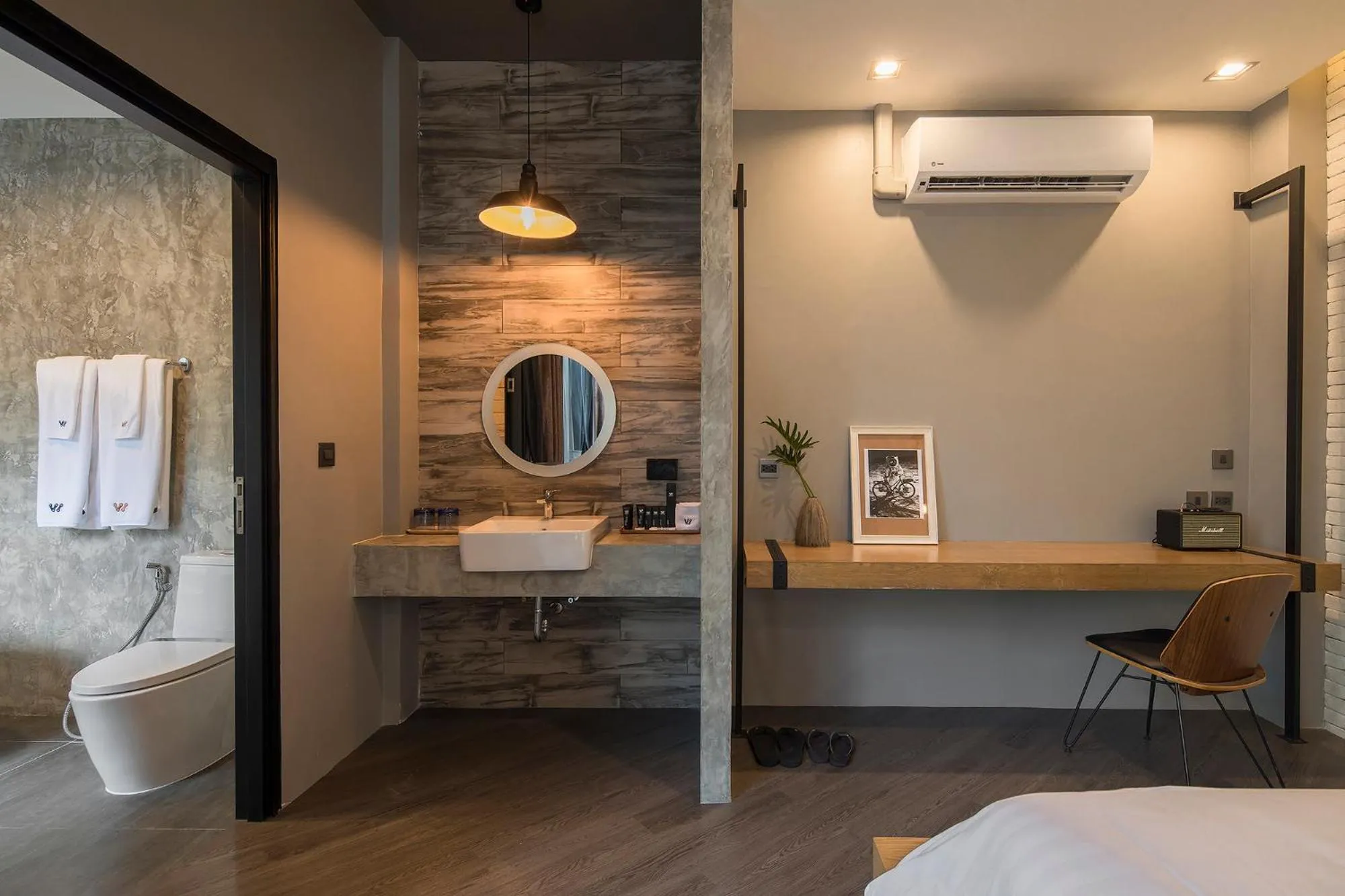 Bathroom in Wheeler Bed &Bike