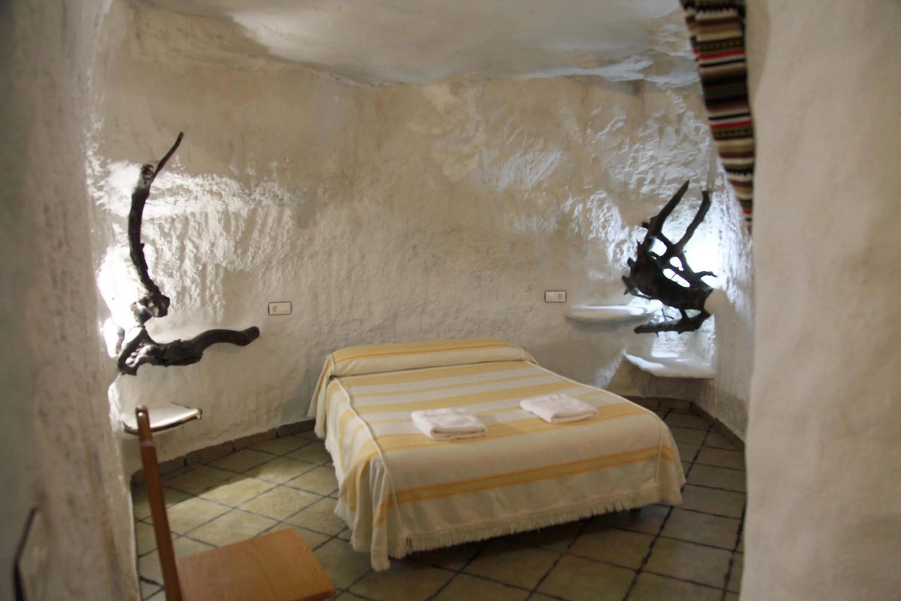 Bed in Cuevas La Atalaya