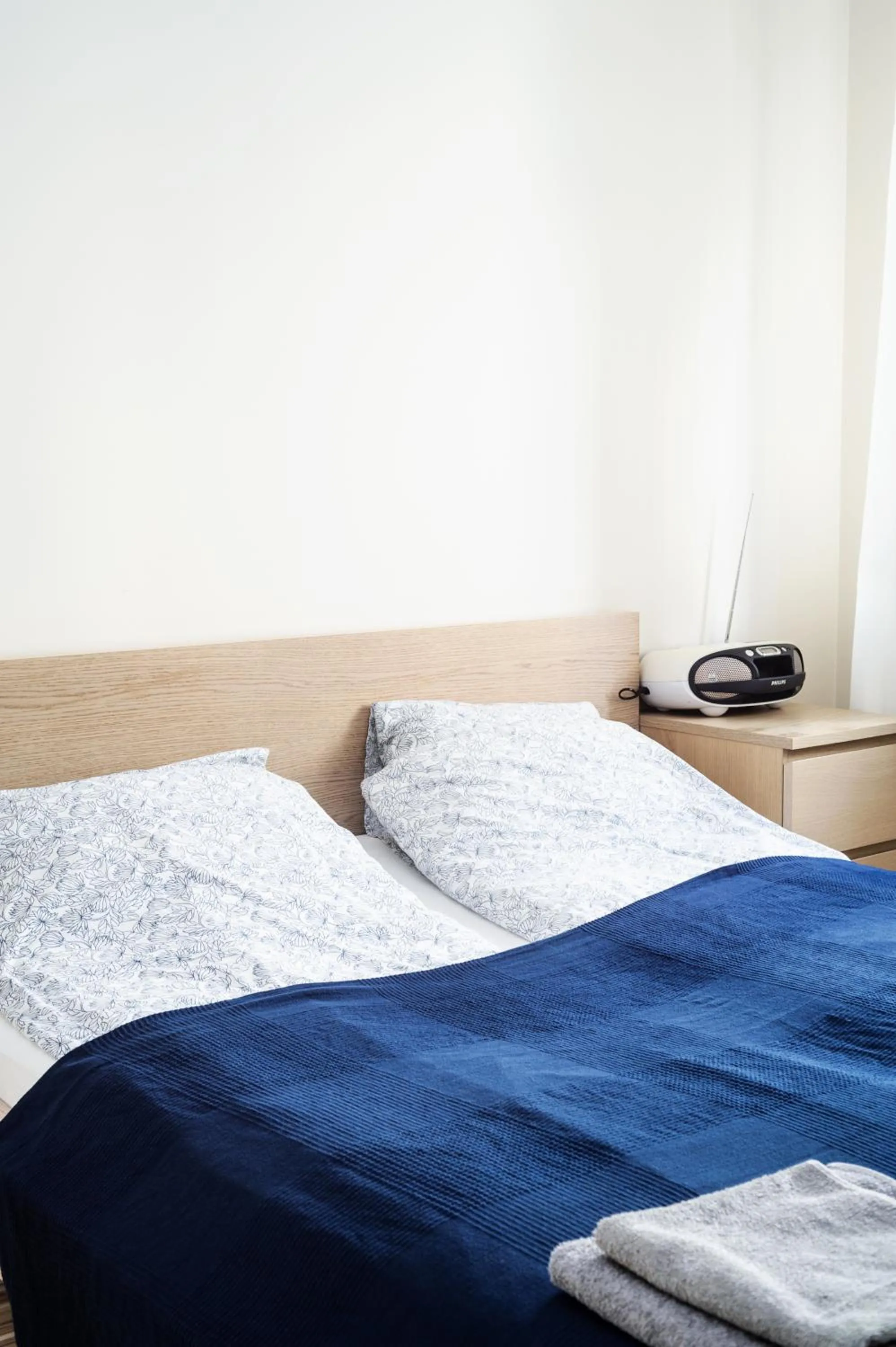 Bedroom, Bed in Marszałkowska Apartment