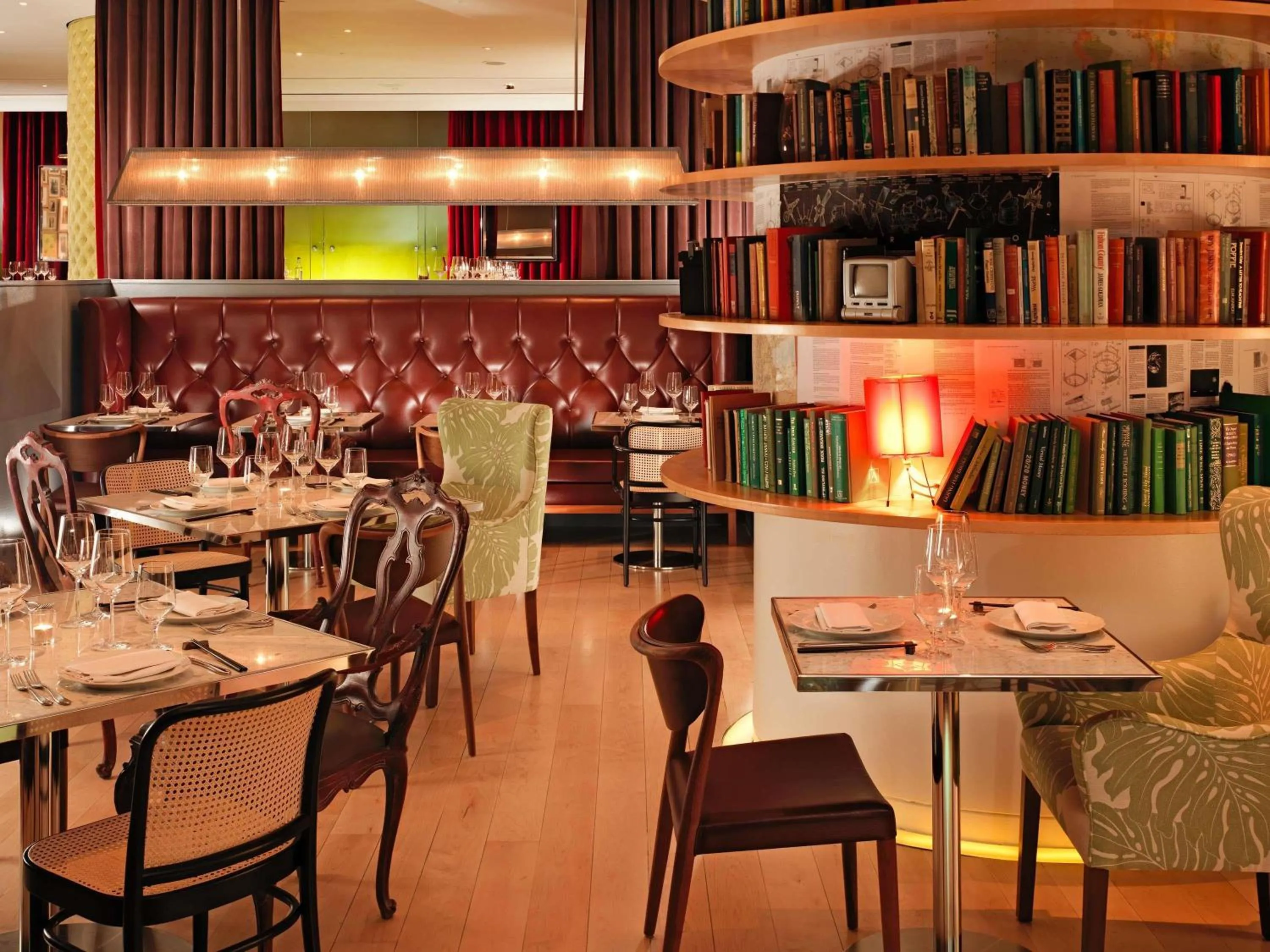 Restaurant/places to eat in St Martins Lane London