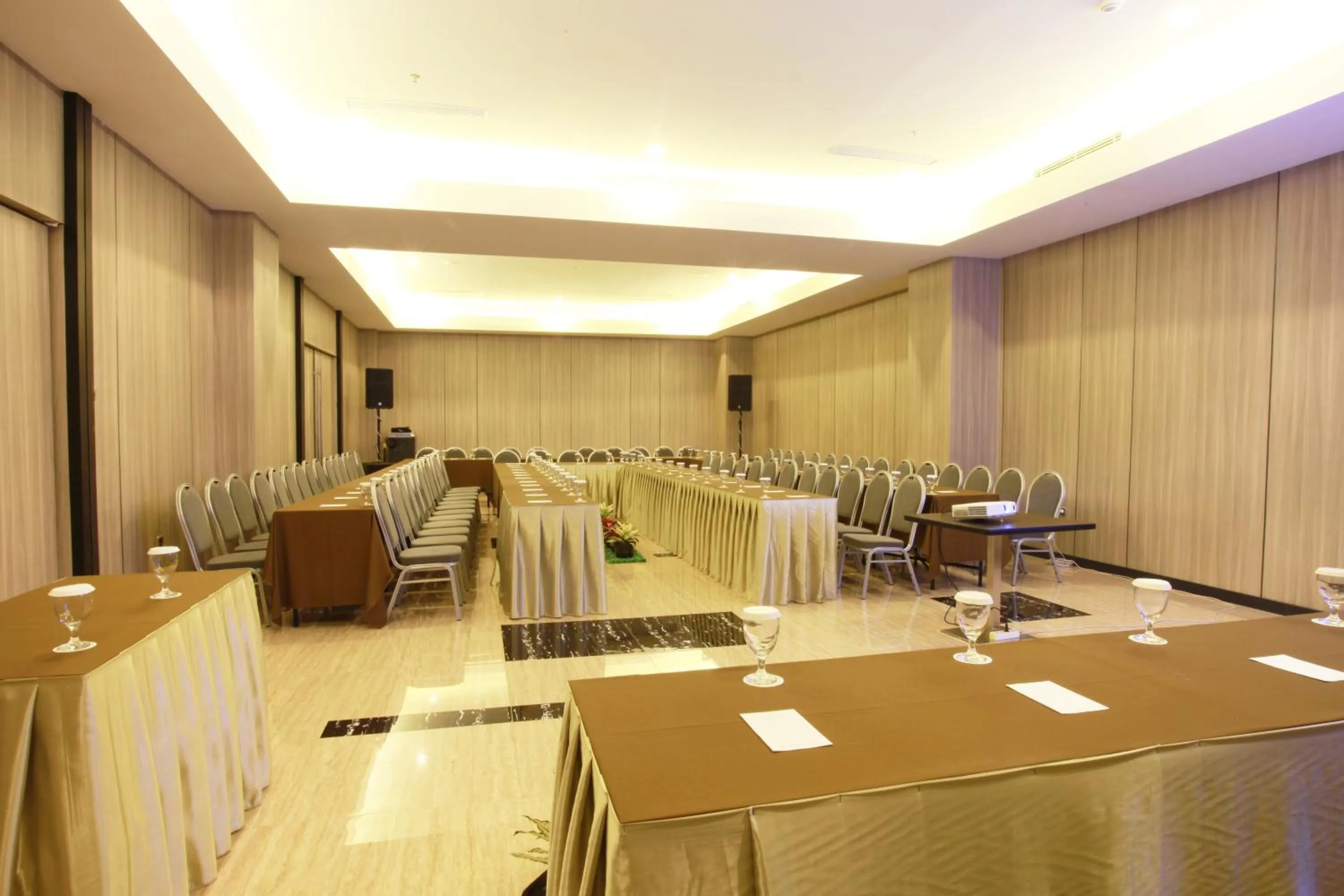 Meeting/conference room in Grand Karlita Hotel Purwokerto