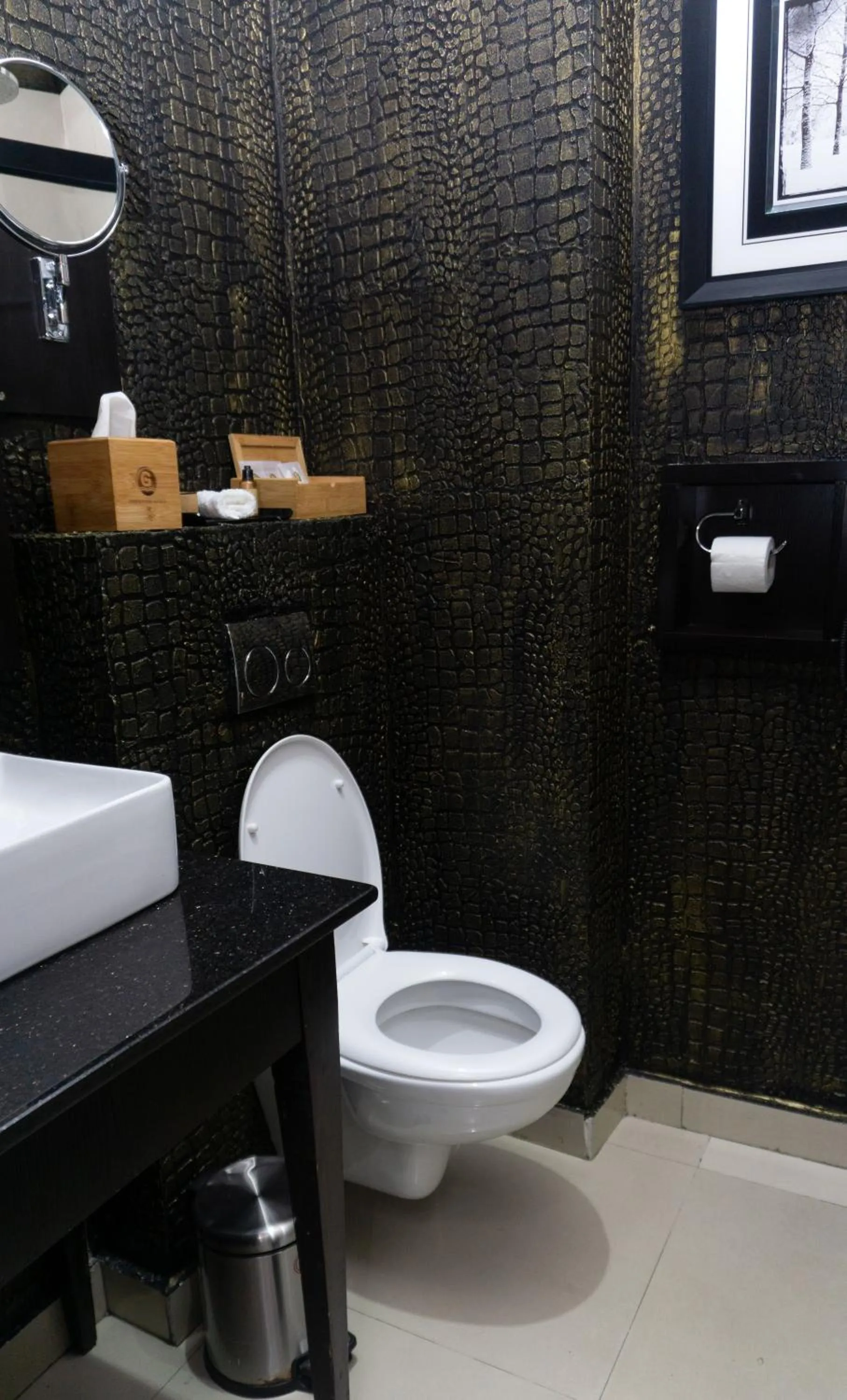 Toilet in GreenPoint Hotel