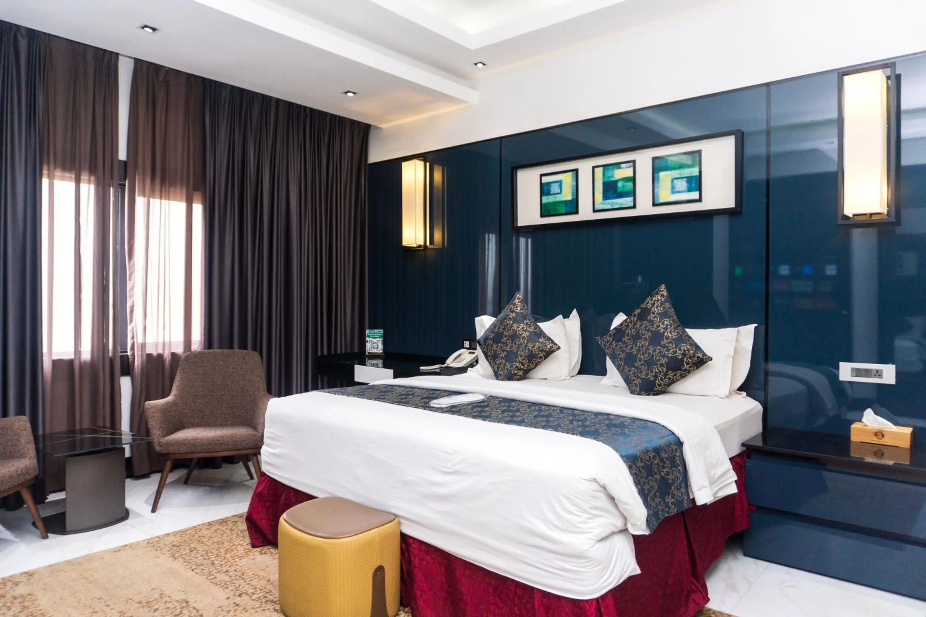 Bed in GreenPoint Hotel