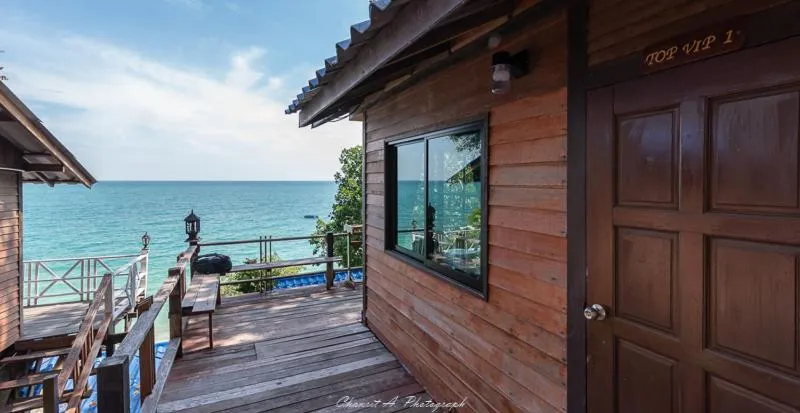 Sangthian Beach Resort