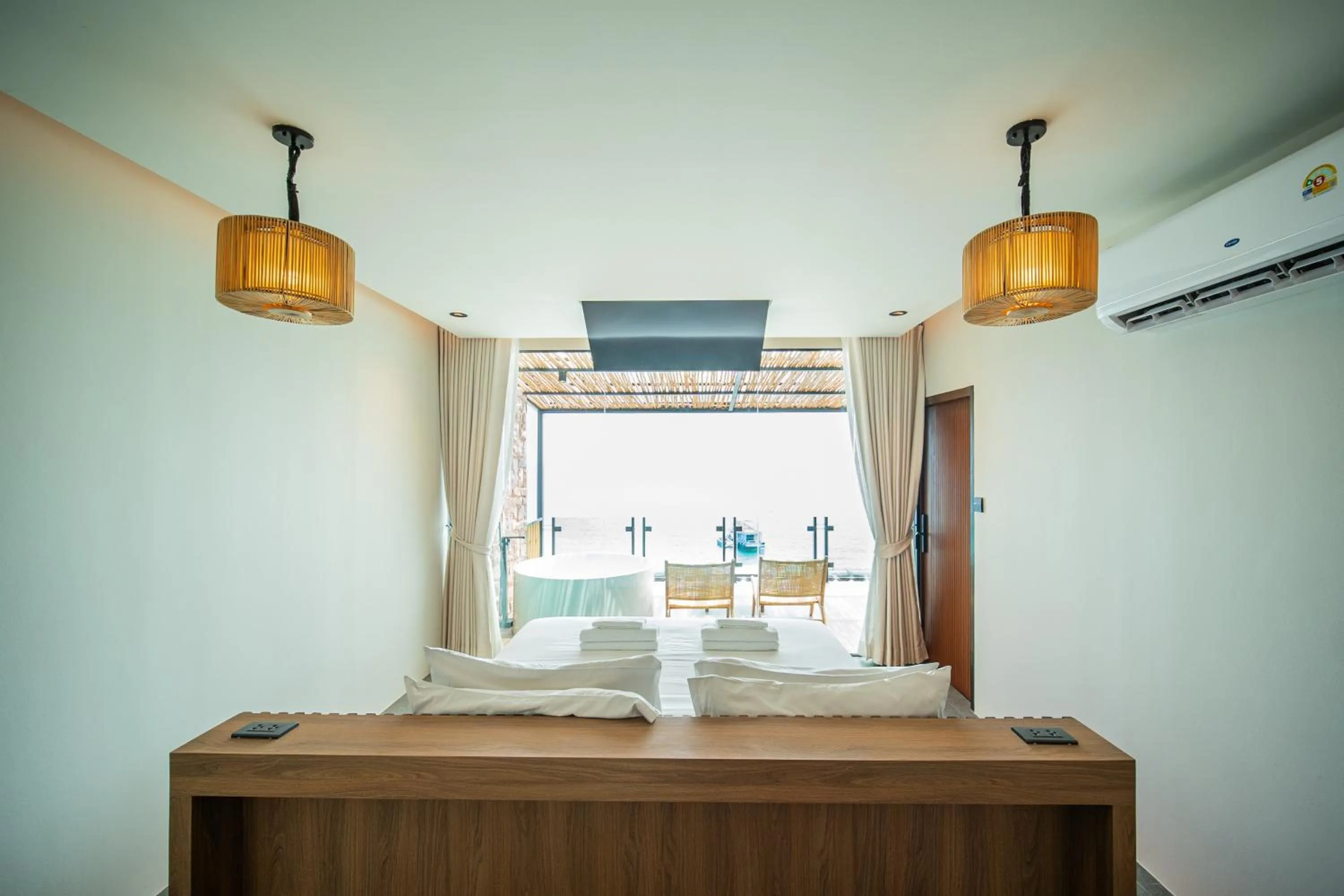 Bed in Sangthian Beach Resort