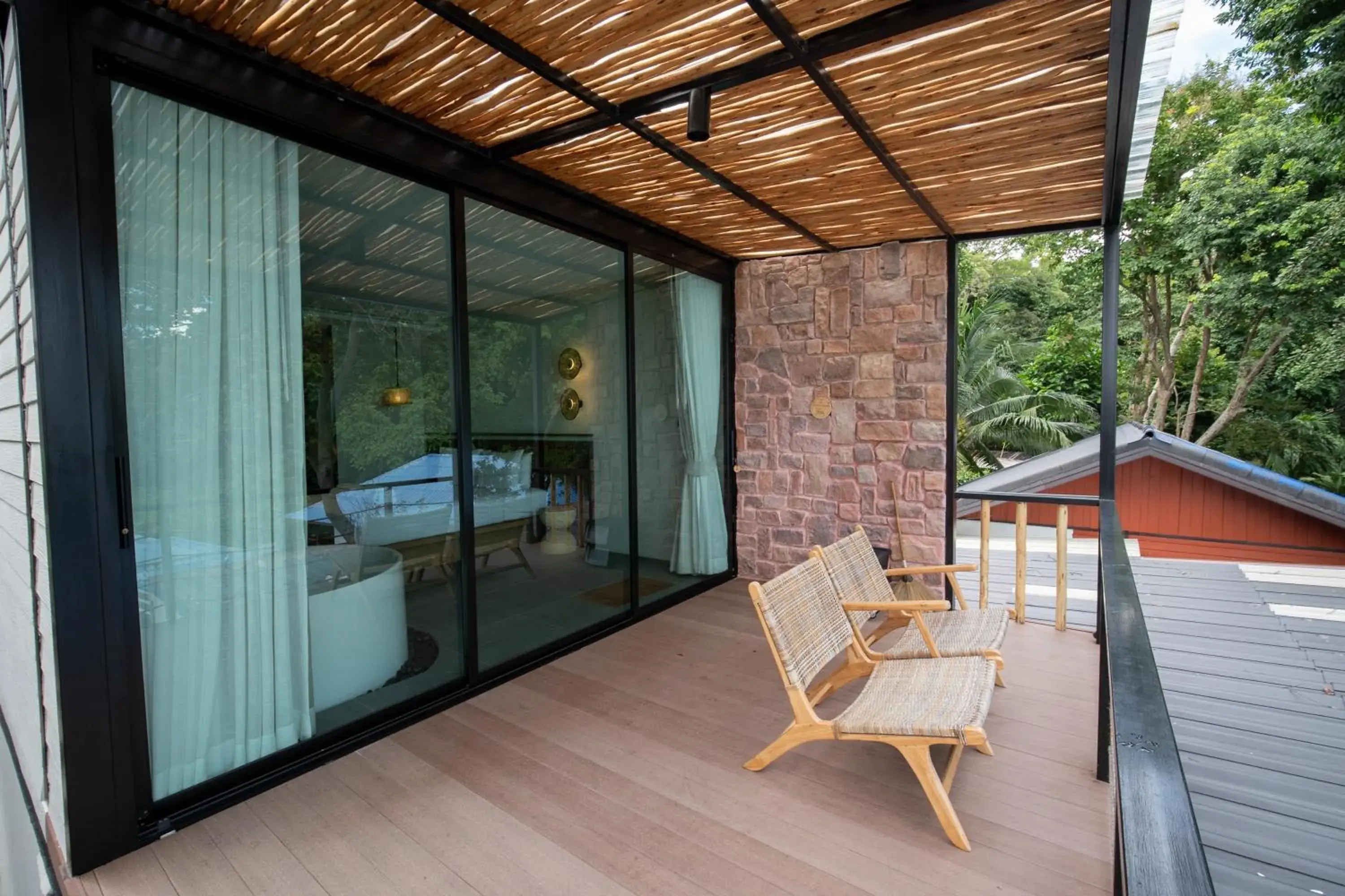 Deluxe Bungalow with Sea View in Sangthian Beach Resort Deluxe Bungalow with Sea View in Sangthian Beach Resort