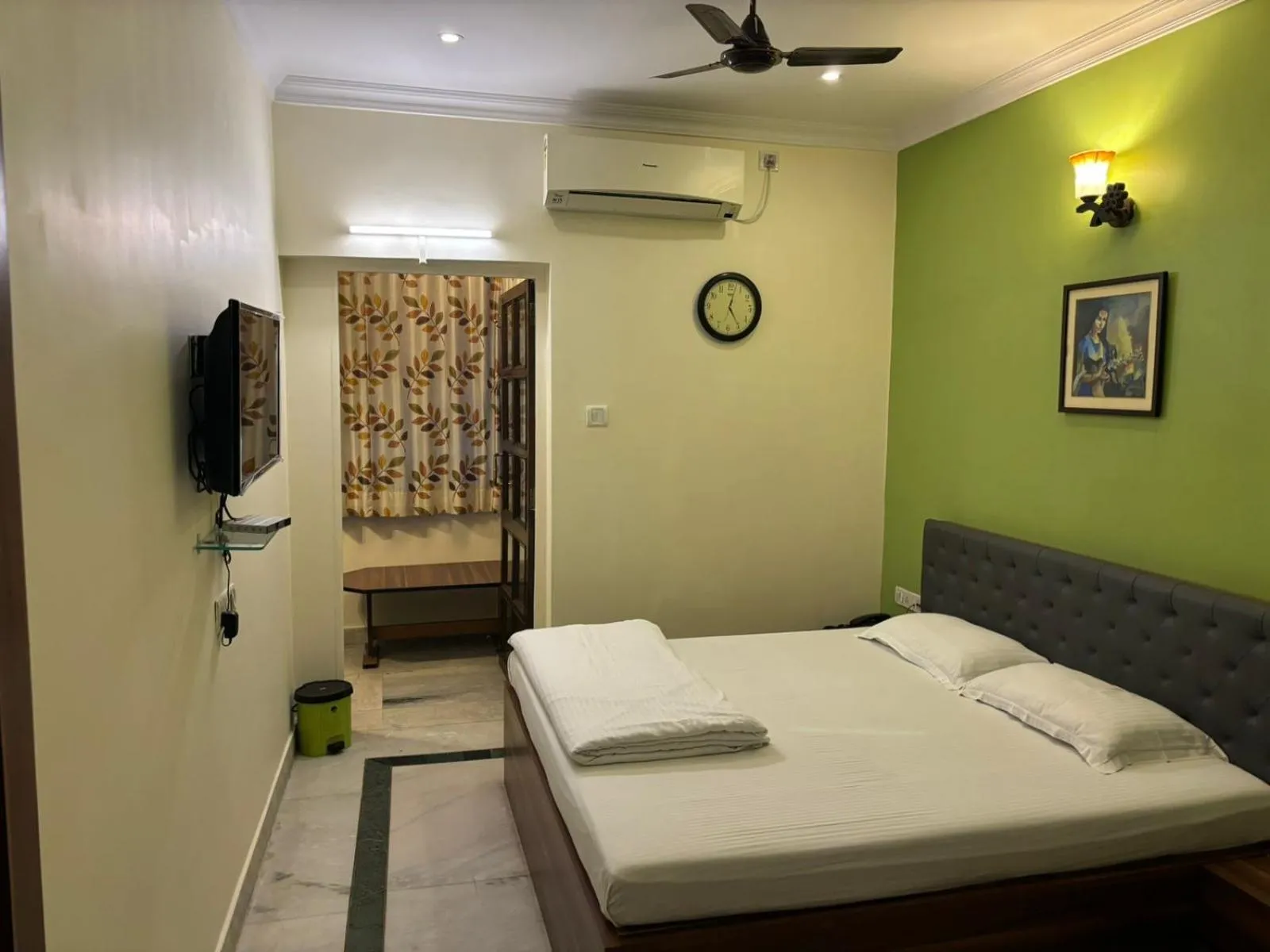 Bed in Om Sai Villa Guesthouse