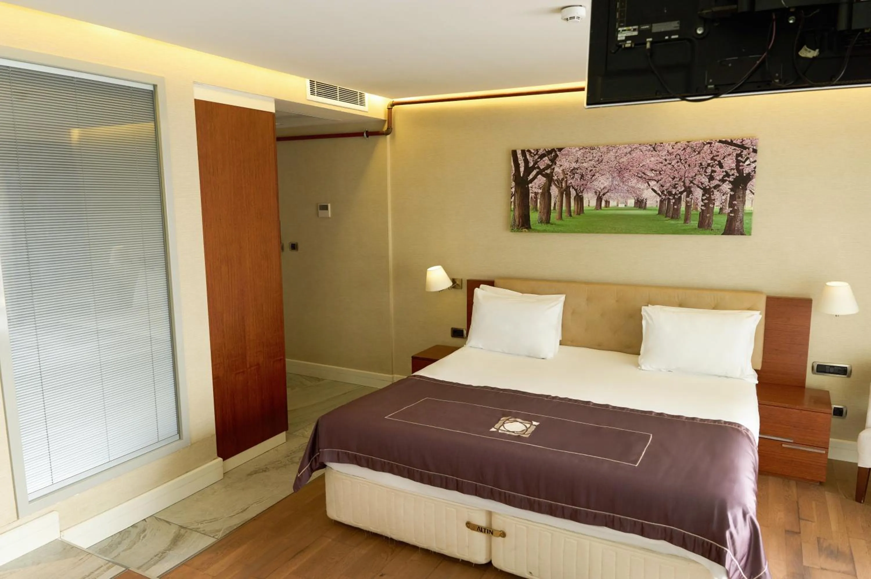 Bed in Taba Luxury Suites and Hotel