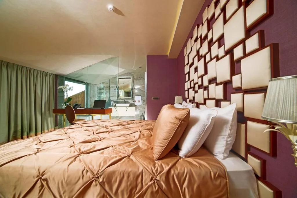 Bed in Taba Luxury Suites and Hotel