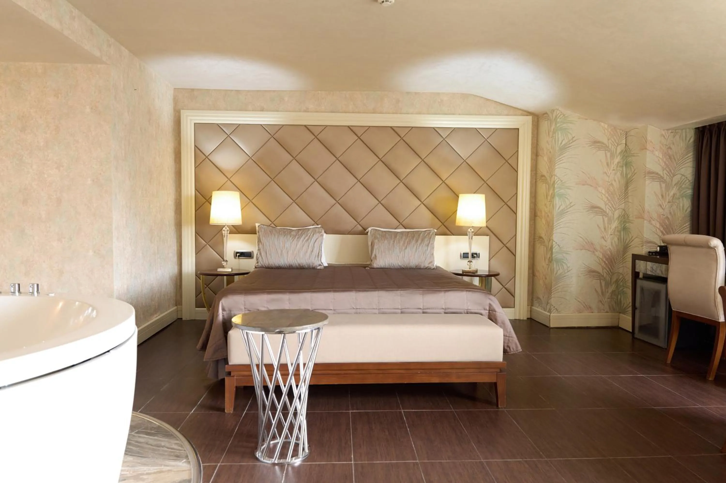 Bed in Taba Luxury Suites and Hotel
