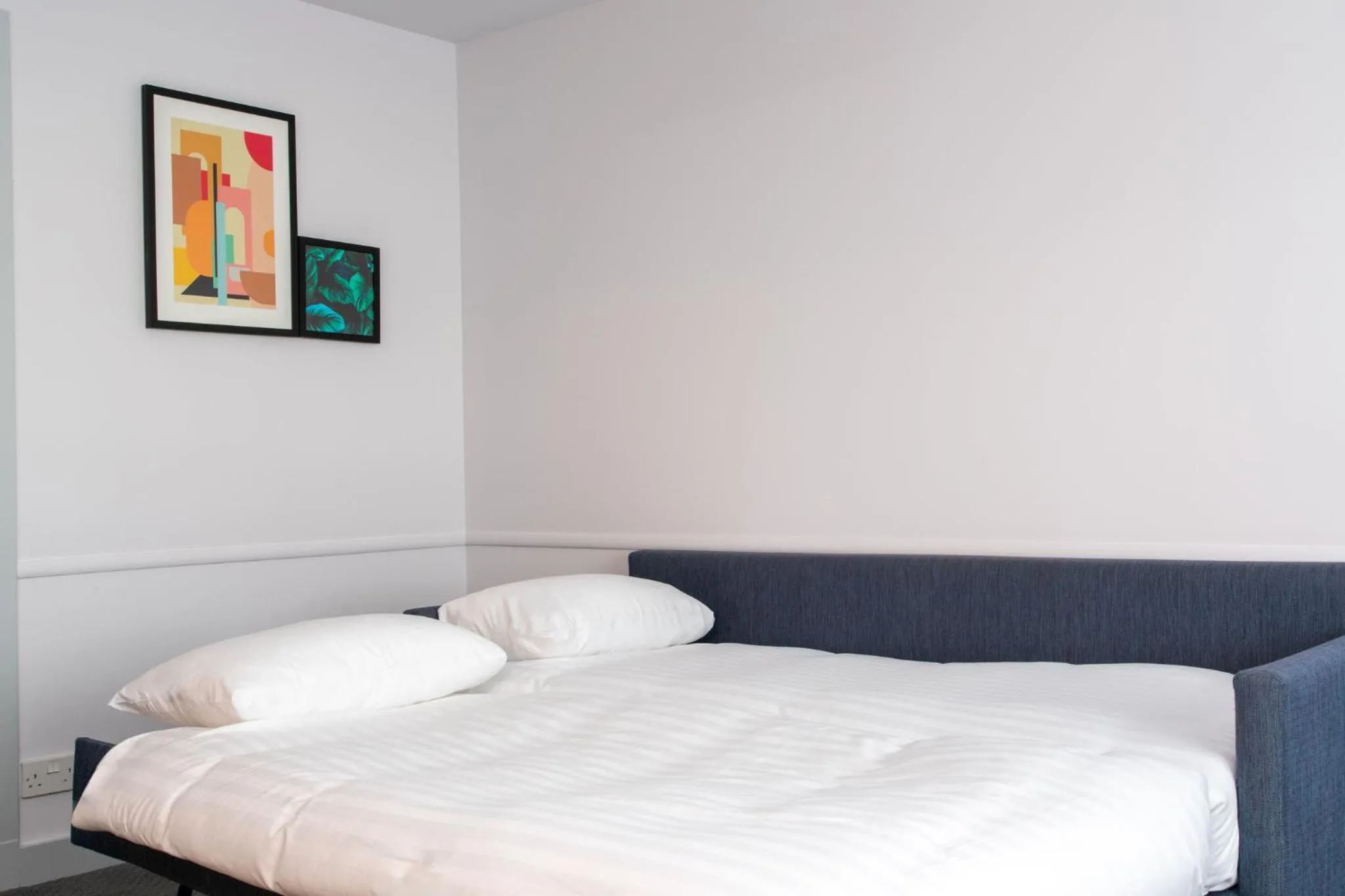 Photo of the whole room, Bed in Holiday Inn Bristol Filton by IHG