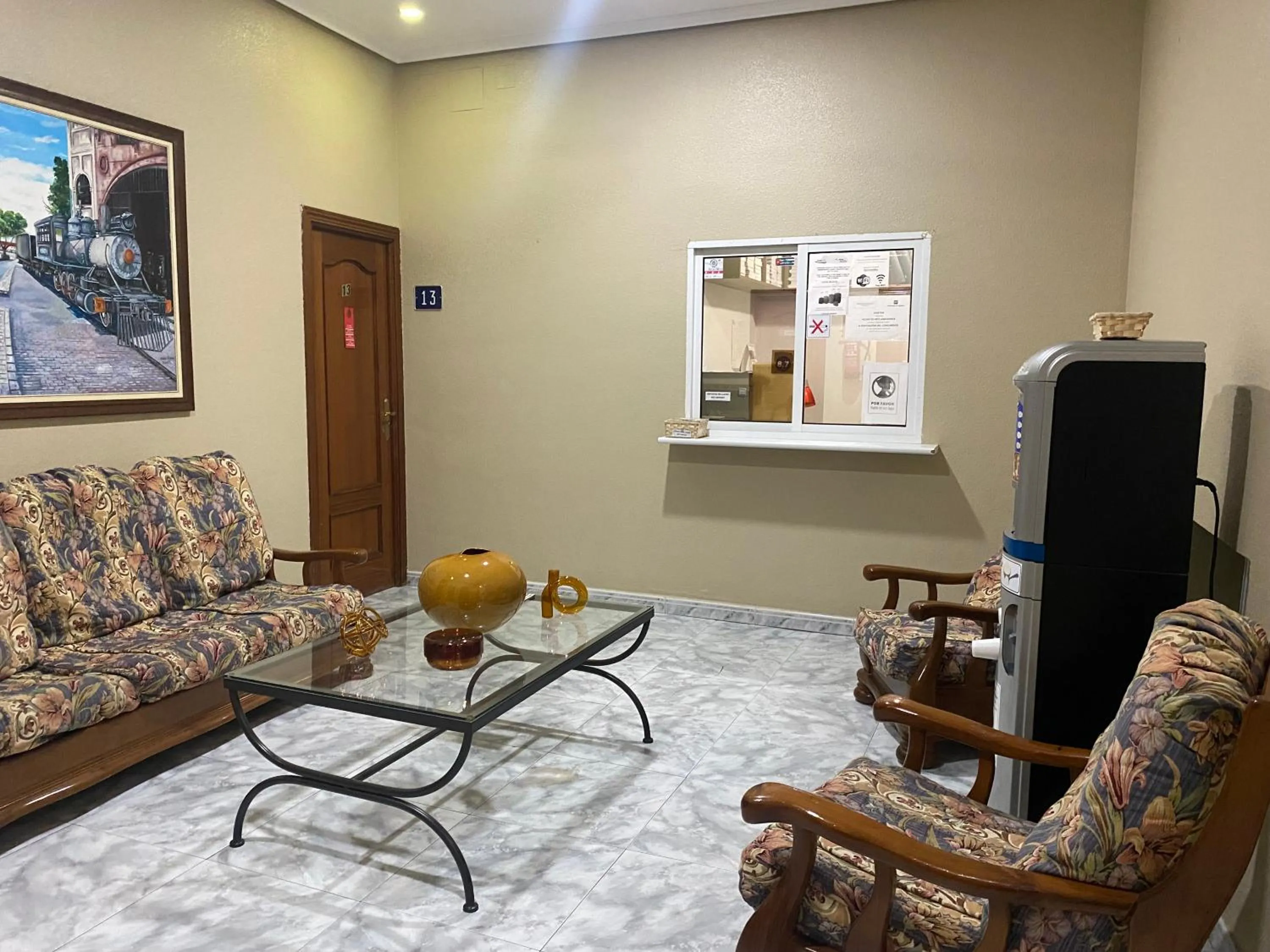 Living room in Hostal Palacios Fuencarral