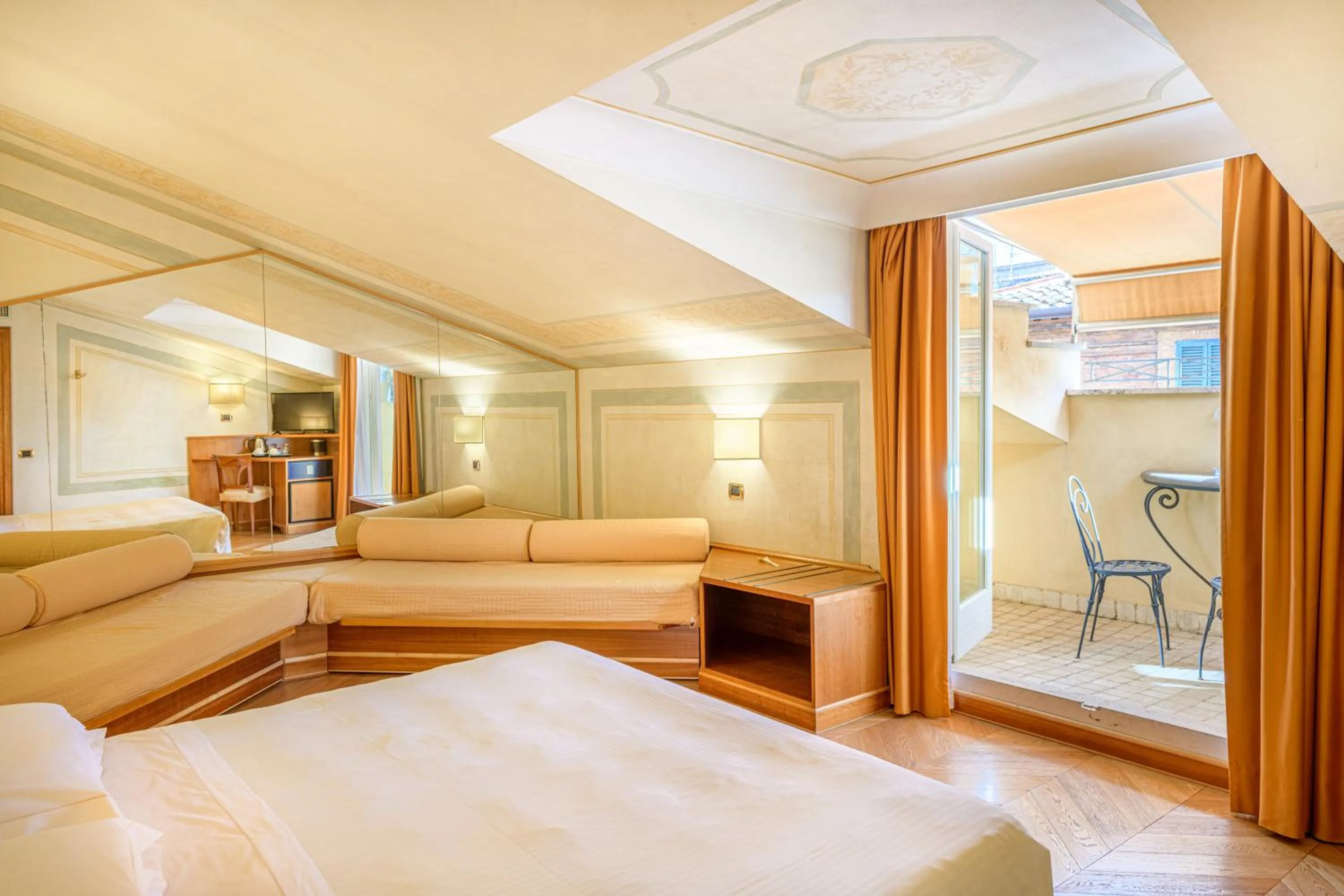 Bedroom, Bed in Hotel S. Anna