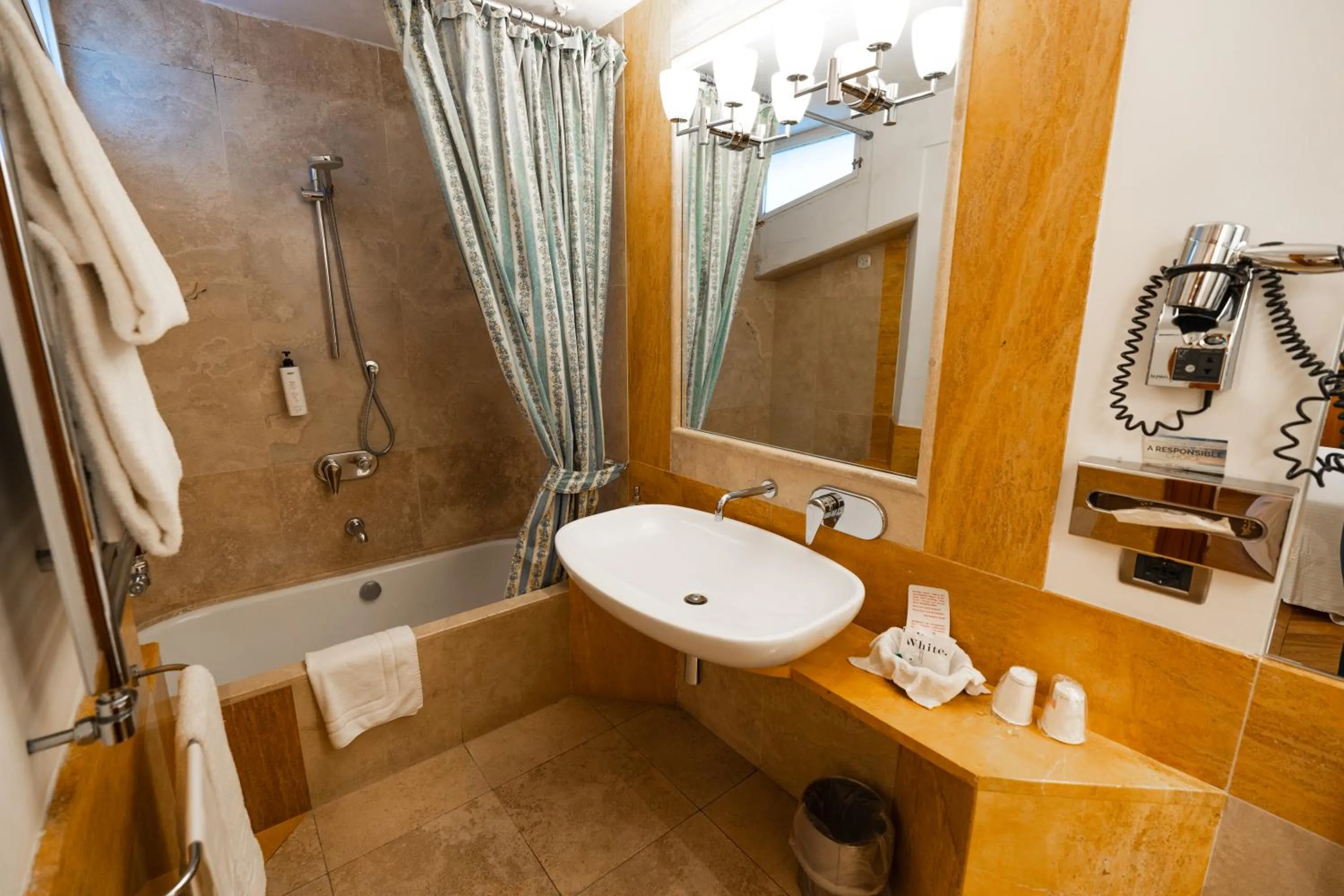 Bathroom in Hotel S. Anna