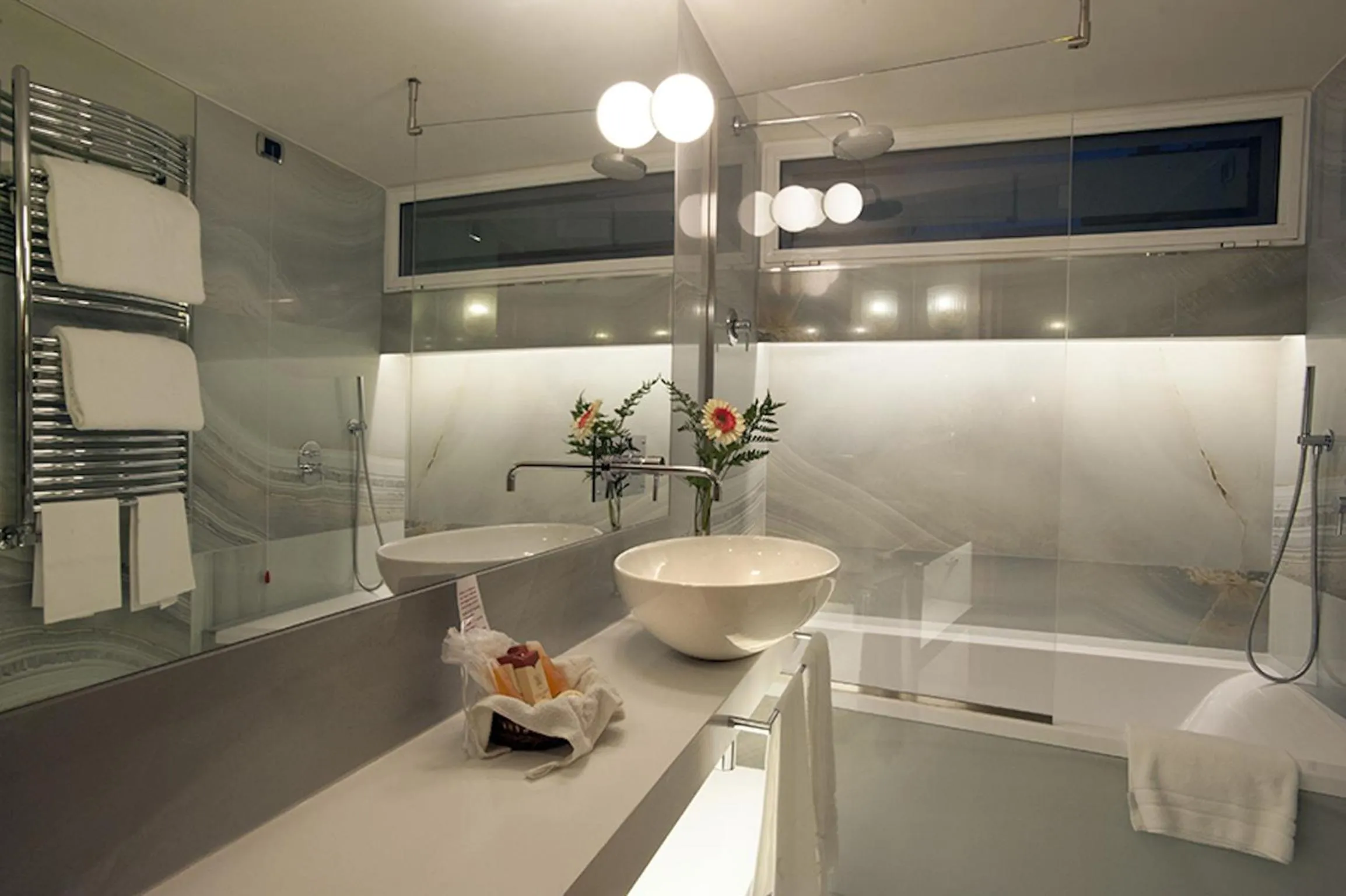 Bathroom in Hotel S. Anna