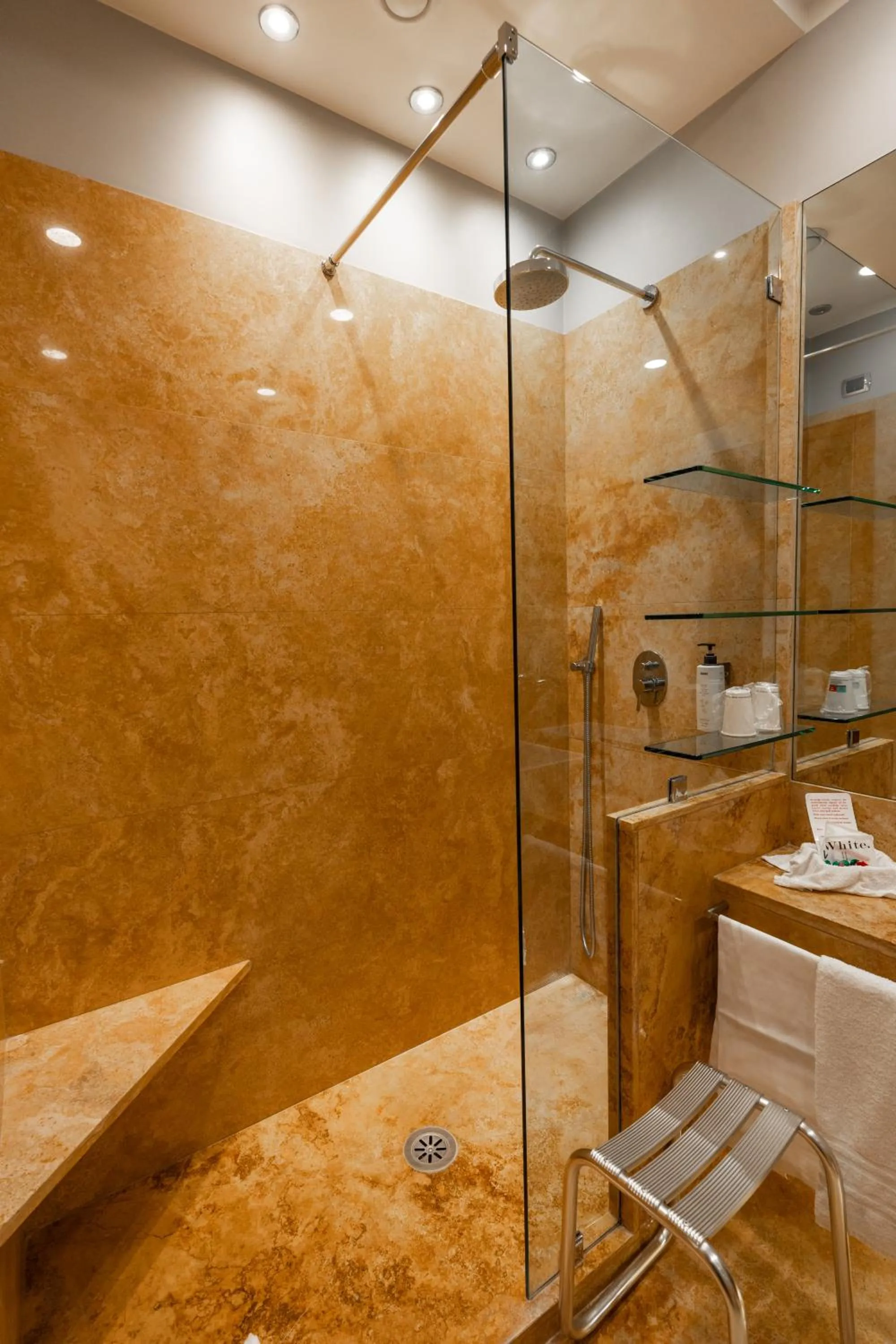 Bathroom in Hotel S. Anna