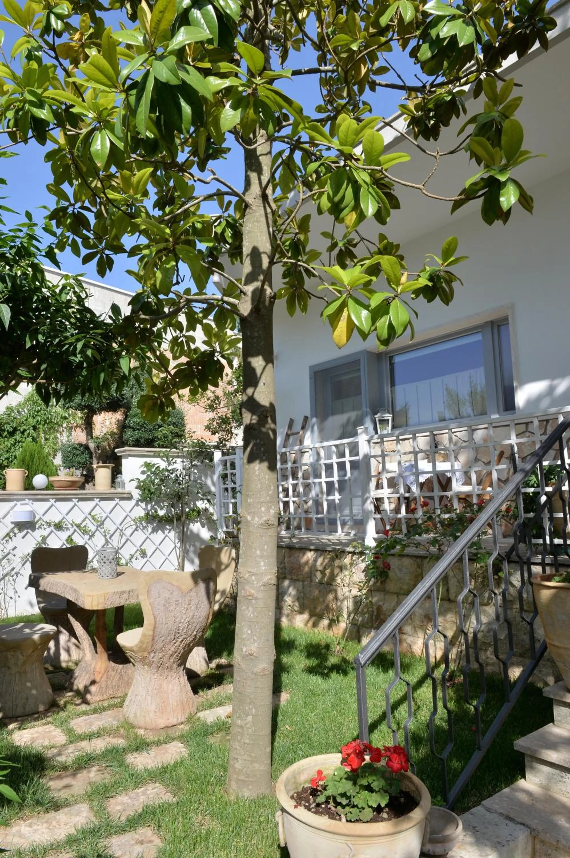 Garden in Alba dei Trulli