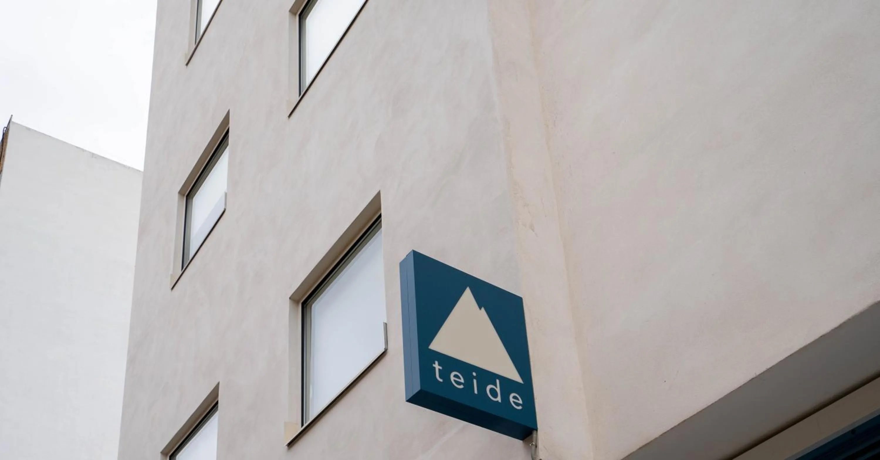 Facade/entrance in Teide Rooms