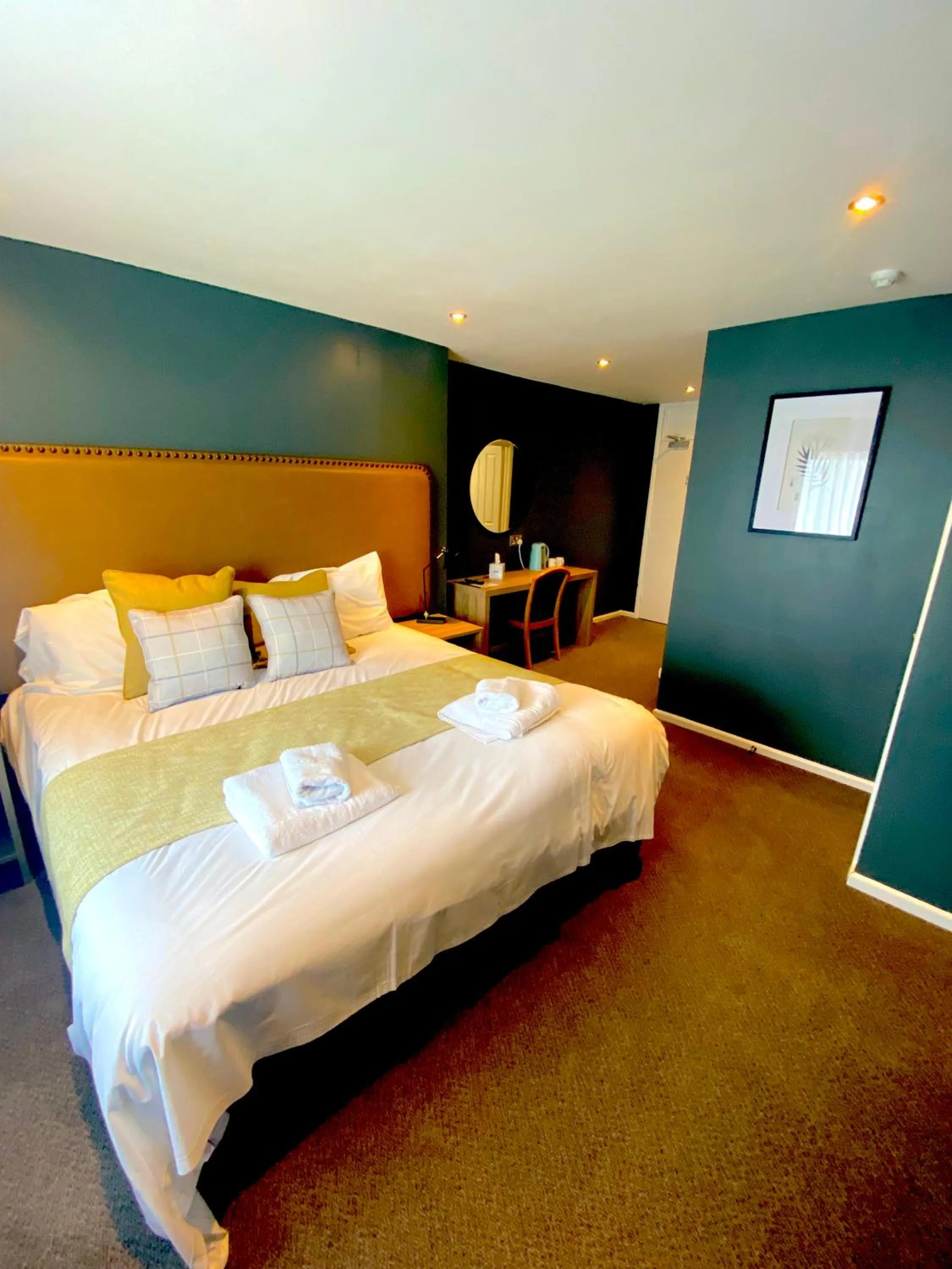 Superior Double or Twin Room in Bells Hotel