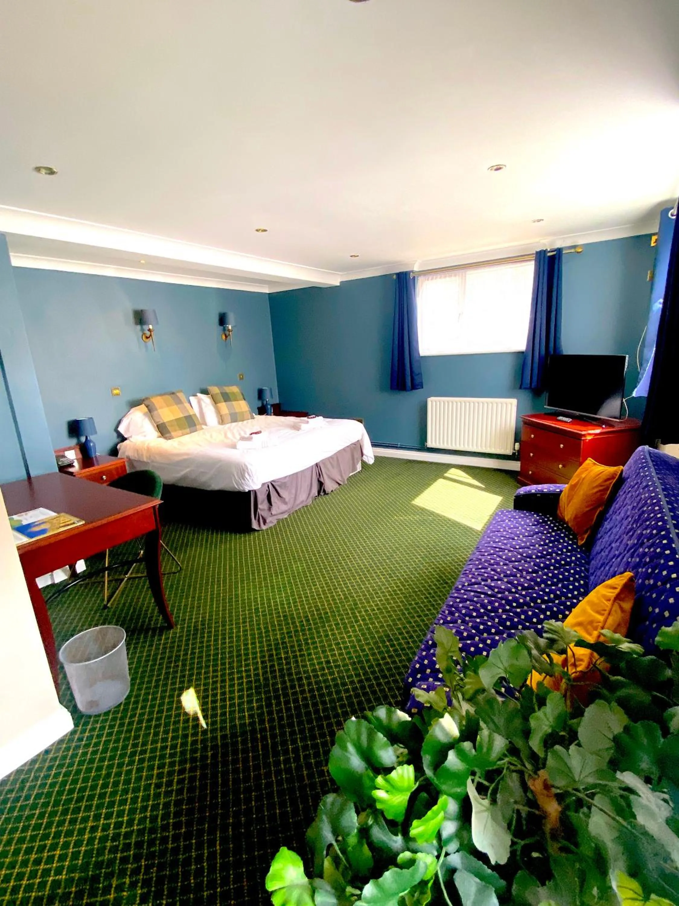 Junior Suite in Bells Hotel