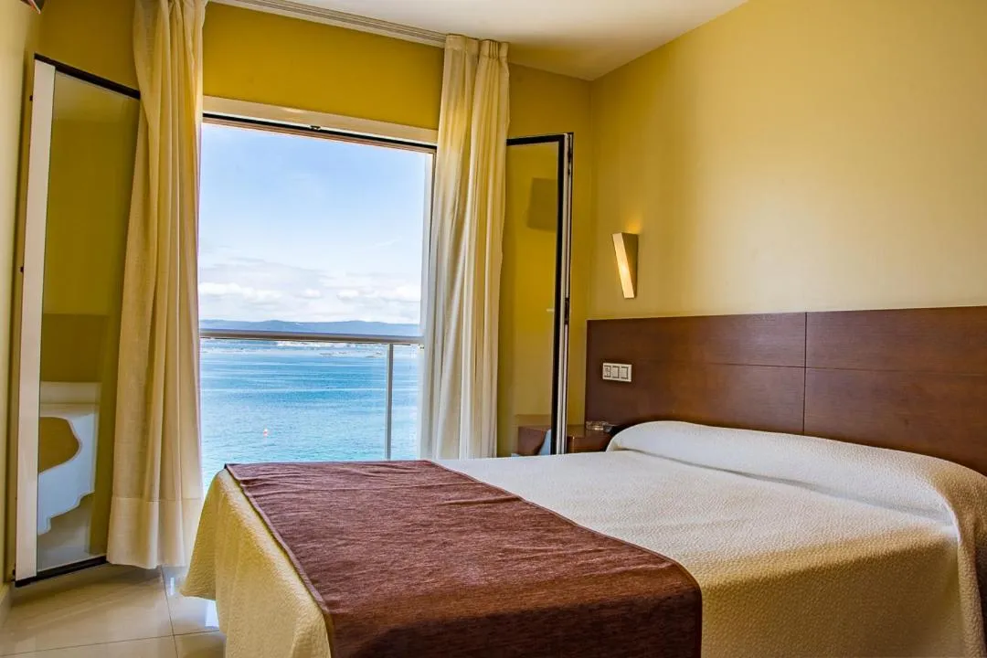 Bed in Hotel Restaurante Loureiro