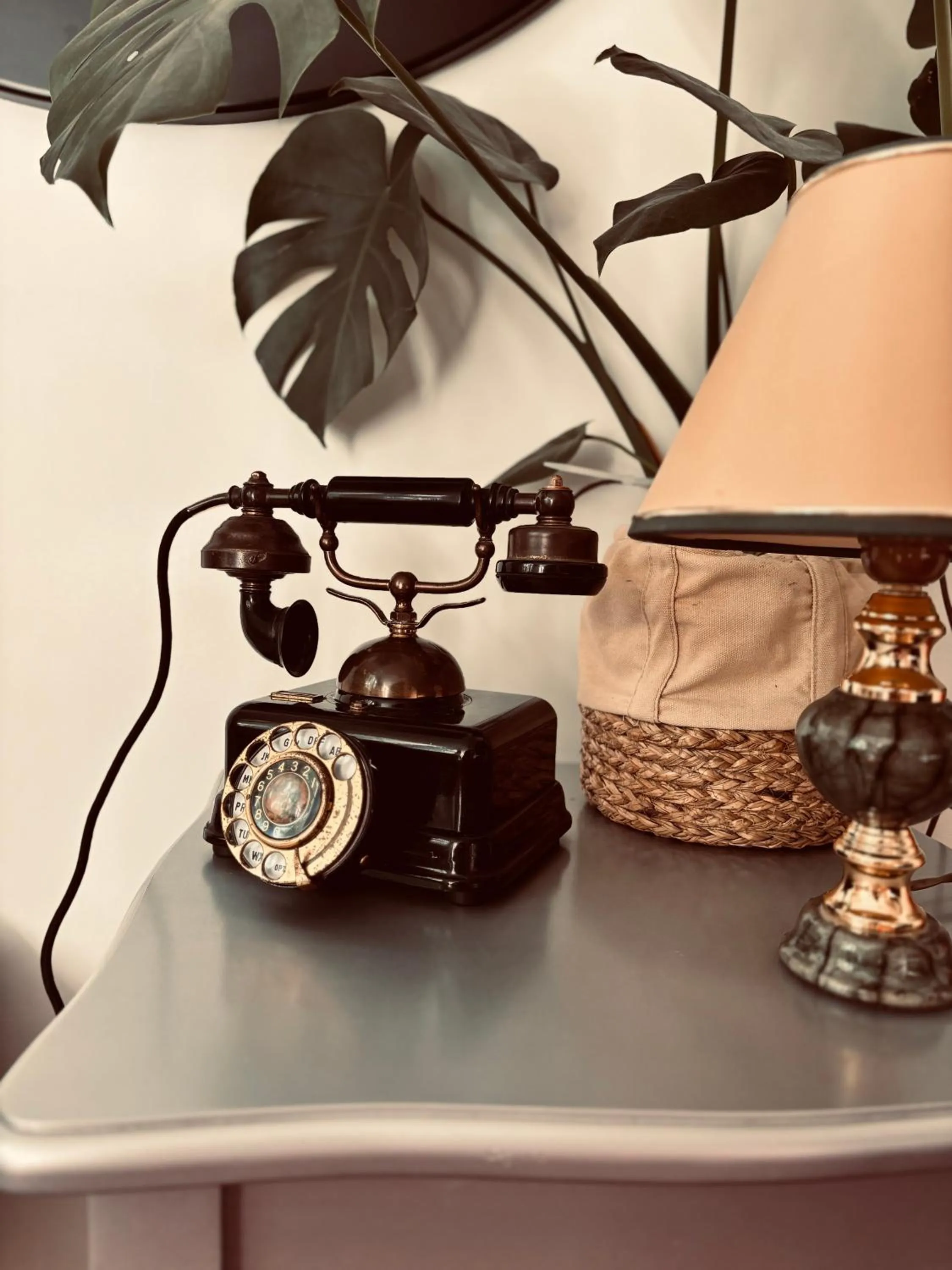 Lobby or reception in Logis Hôtel Saint Martin