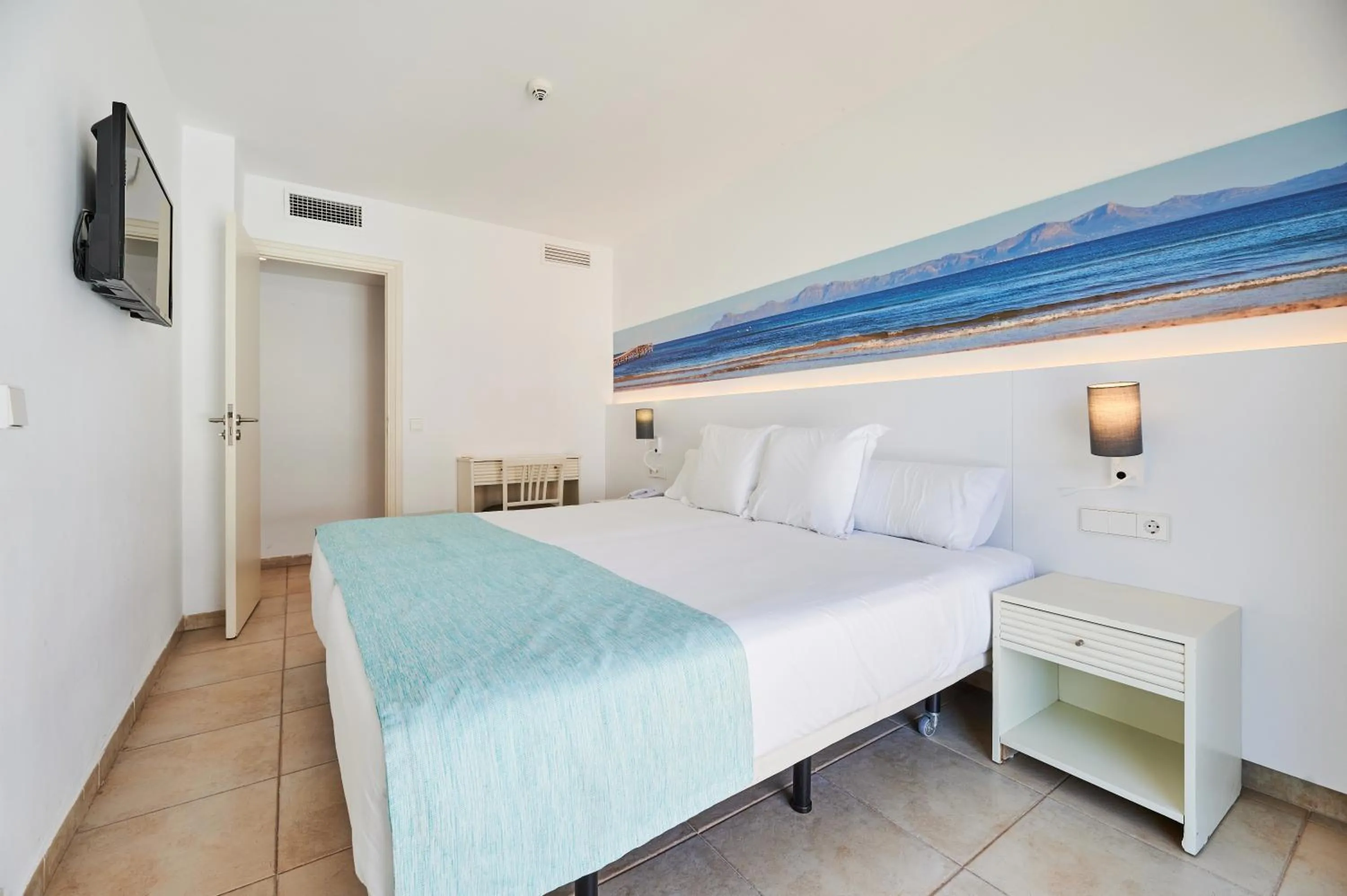 One-Bedroom Apartment in AluaSun Continental Park Hotel & Apartments