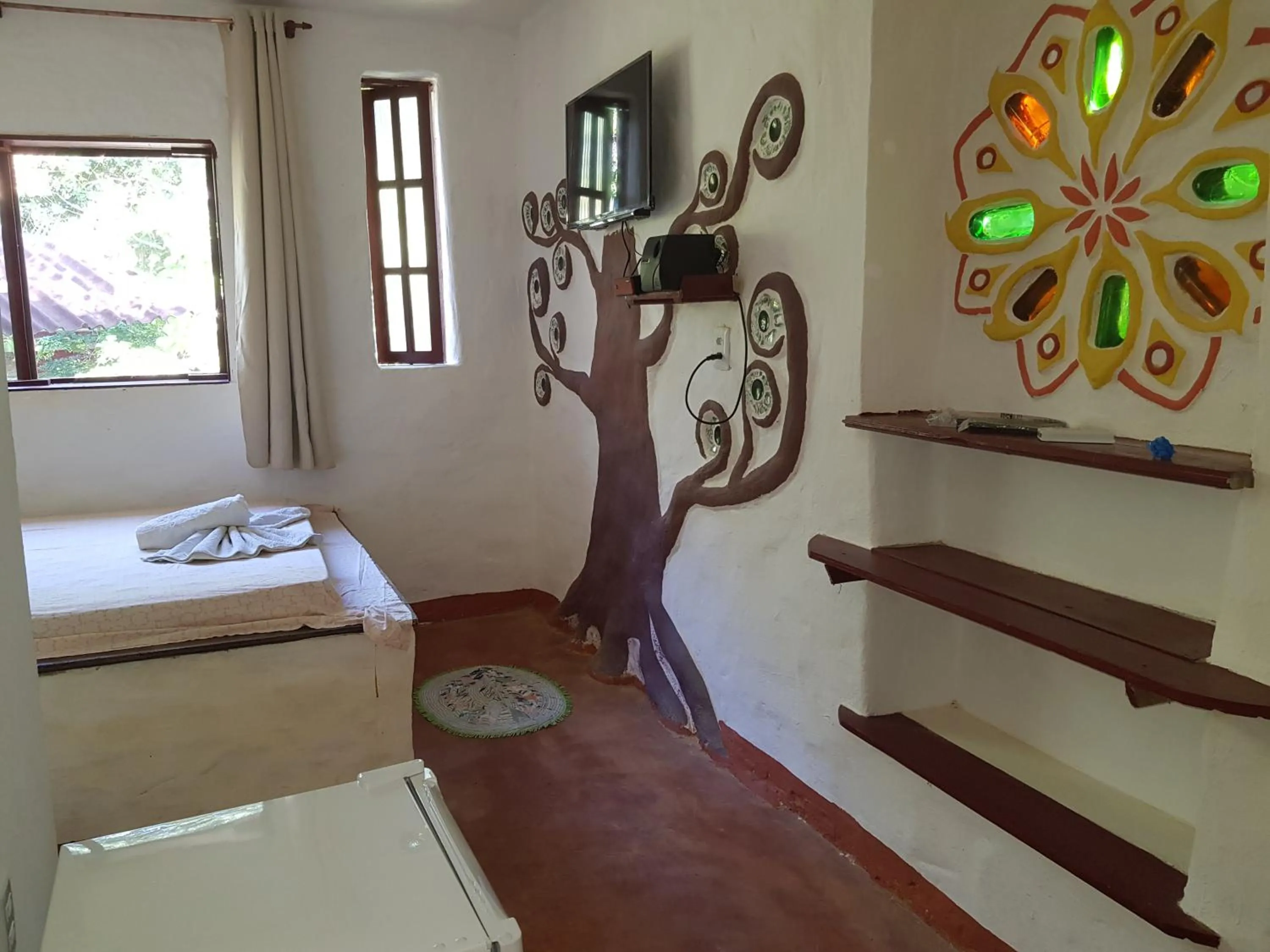 Double Room with Balcony - single occupancy in Imbassaí Pousada Hostel Lujimba