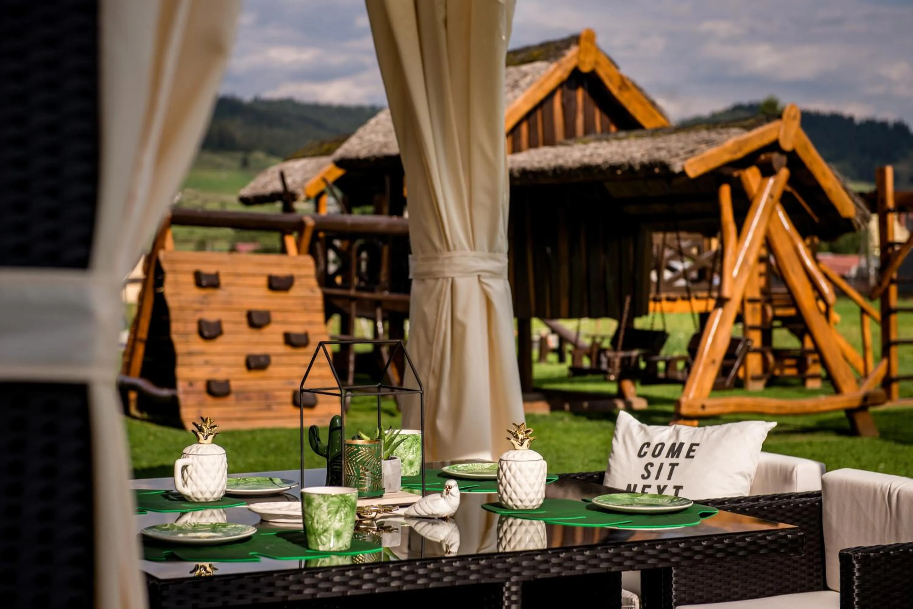 Patio in Silverton -sauna,jacuzzi,mini siłownia,bar sezonowy, przyjazny rodzinom