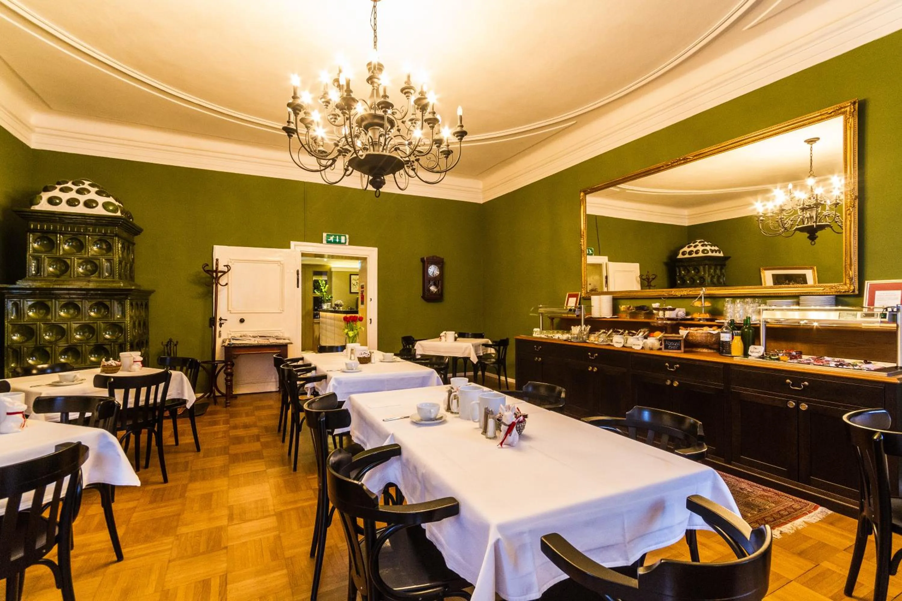 Restaurant/places to eat in Boutique-Hotel Alter Gerichtshof