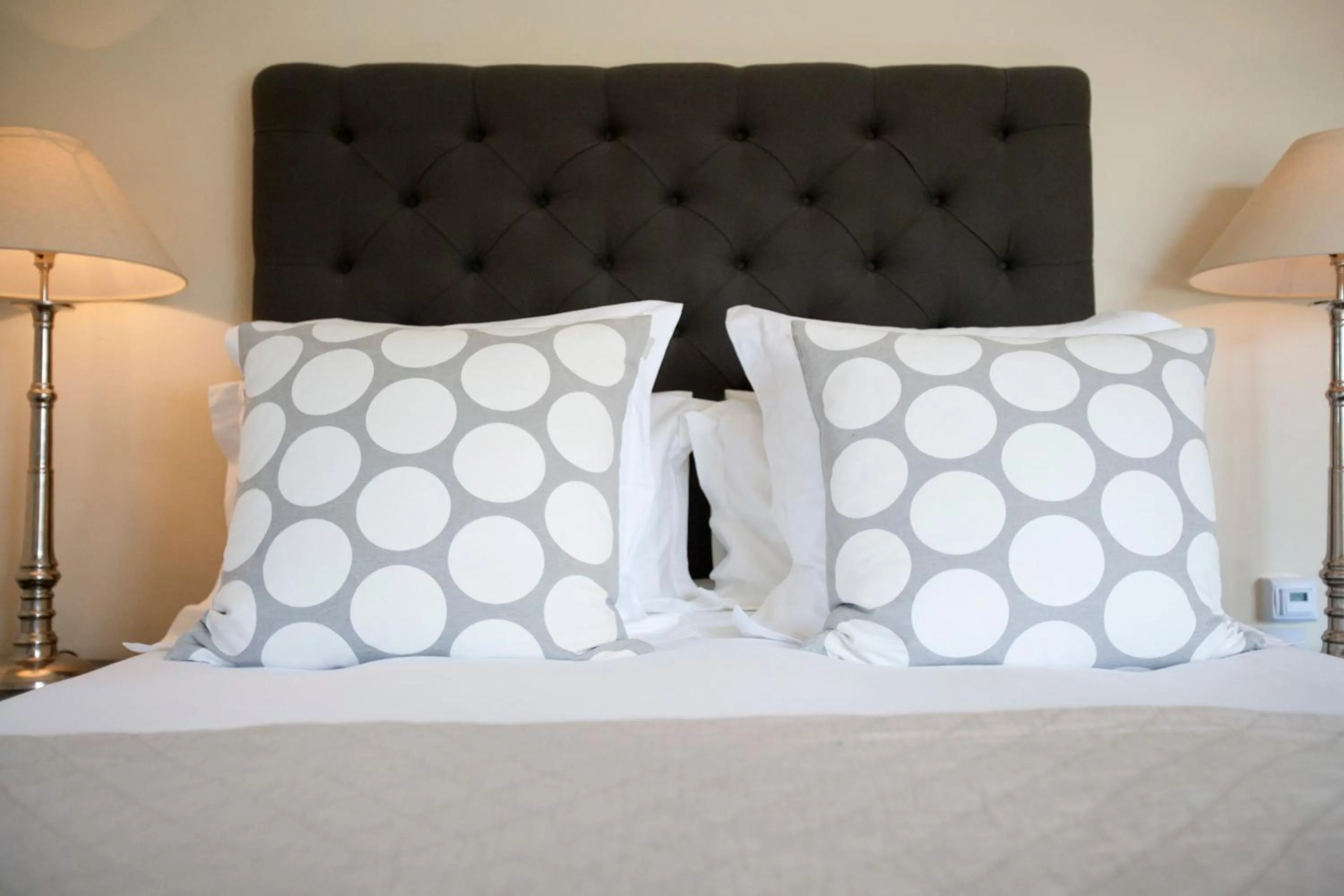 Decorative detail, Bed in Devonshire Arms