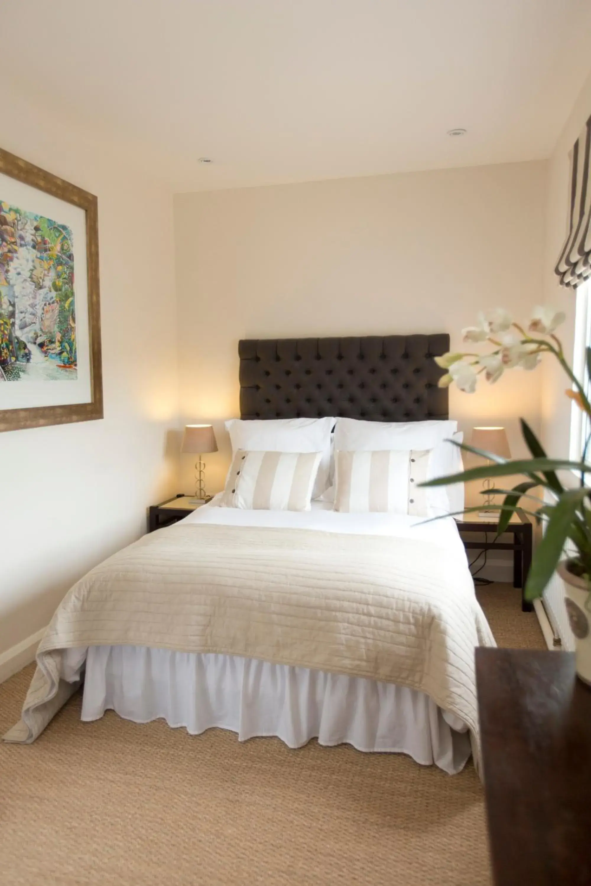 Double Room Ground floor - single occupancy in Devonshire Arms Double Room Ground floor - single occupancy in Devonshire Arms