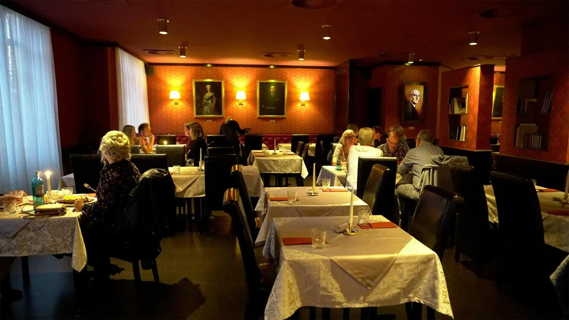 Restaurant/places to eat in smartel at The Unbrexit