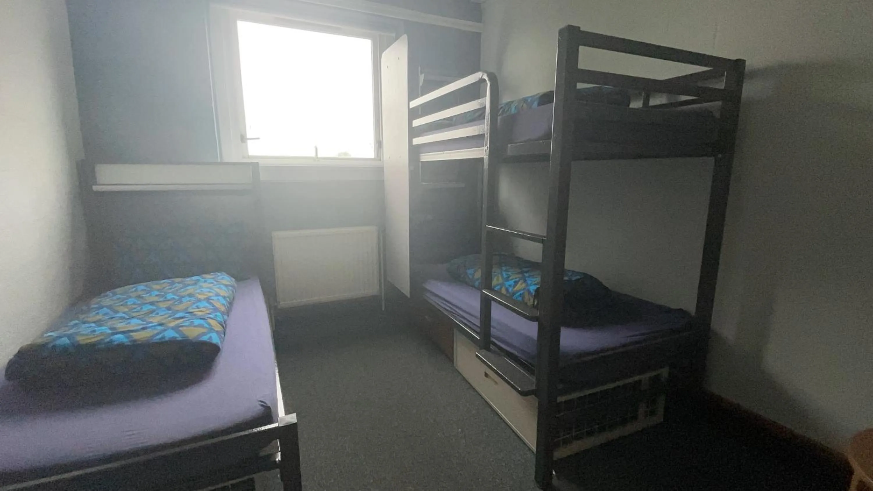 3 Person Private Room Ensuite in Stirling Youth Hostel