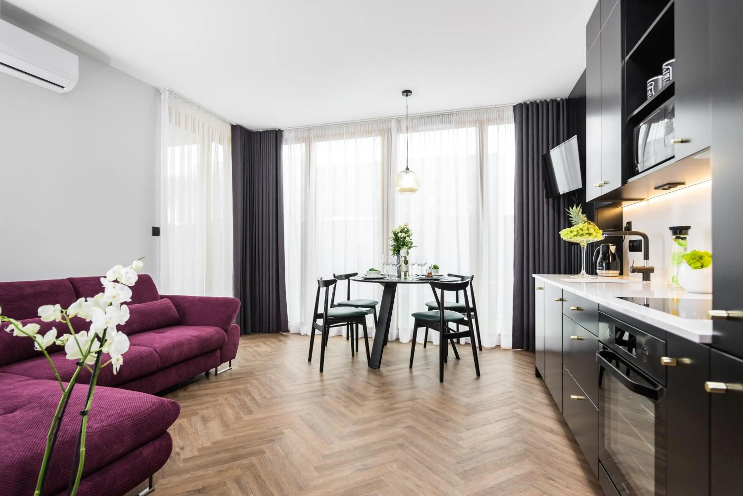 TV and multimedia in Moss Apartment