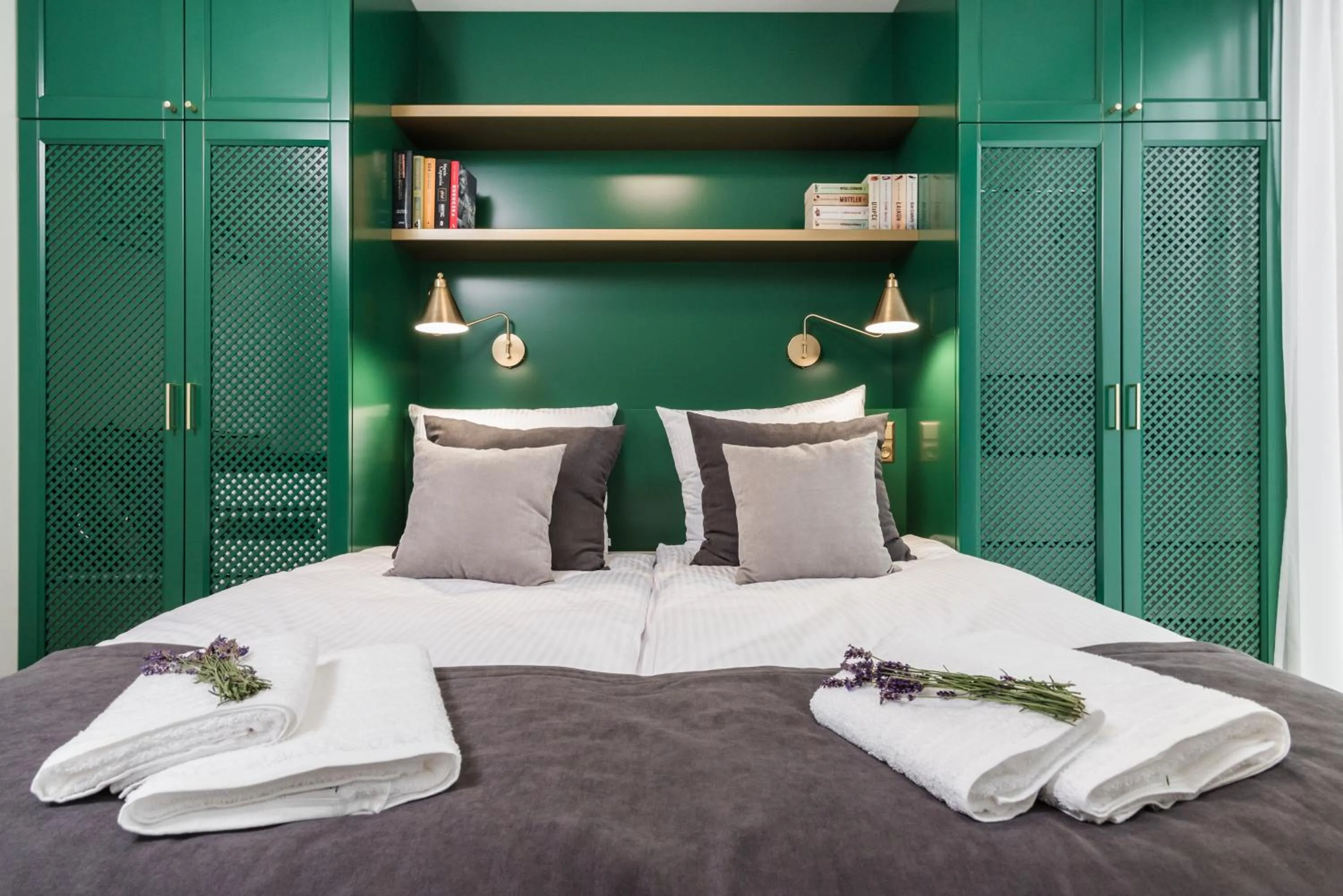 Bed in Moss Apartment