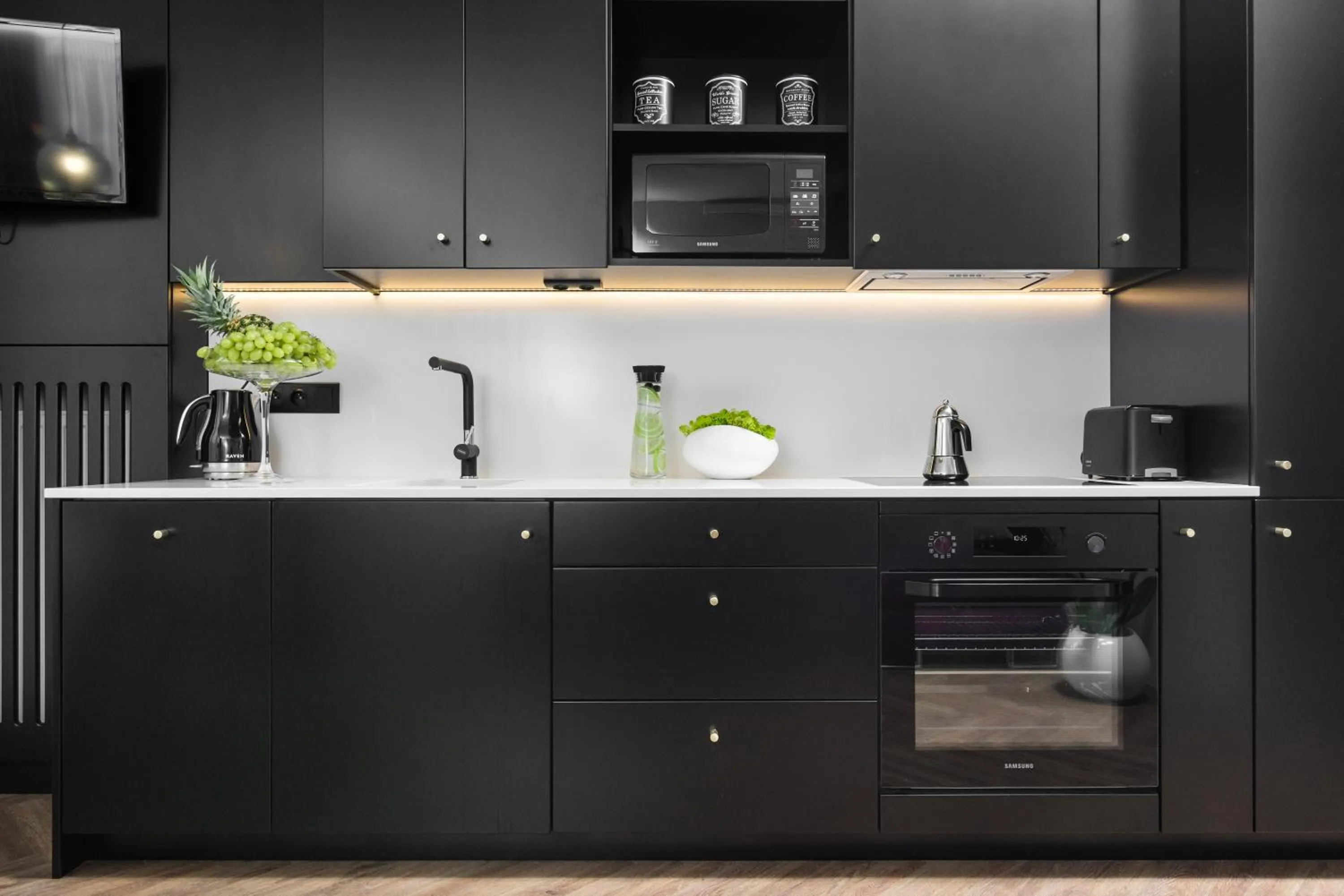 Coffee/tea facilities in Moss Apartment
