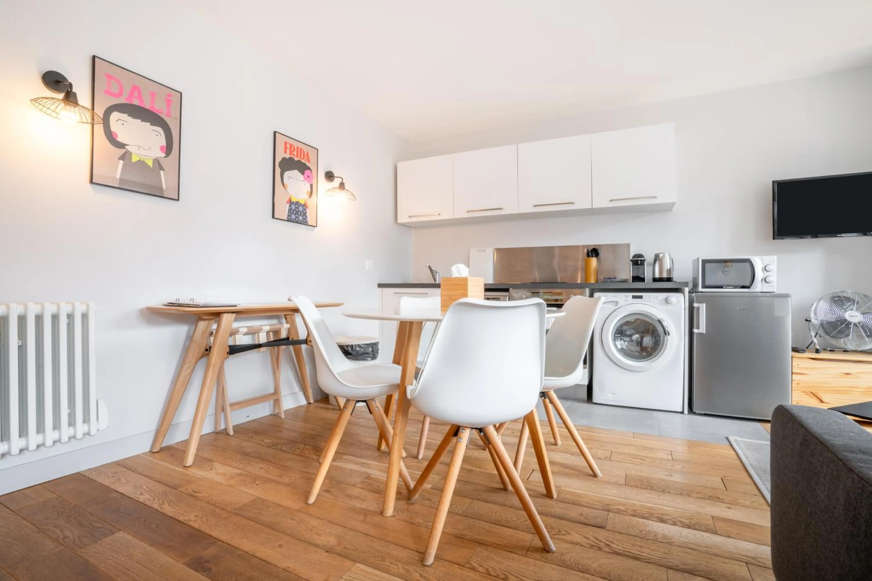 Communal lounge/ TV room in Apparts de l'Oncle Louis