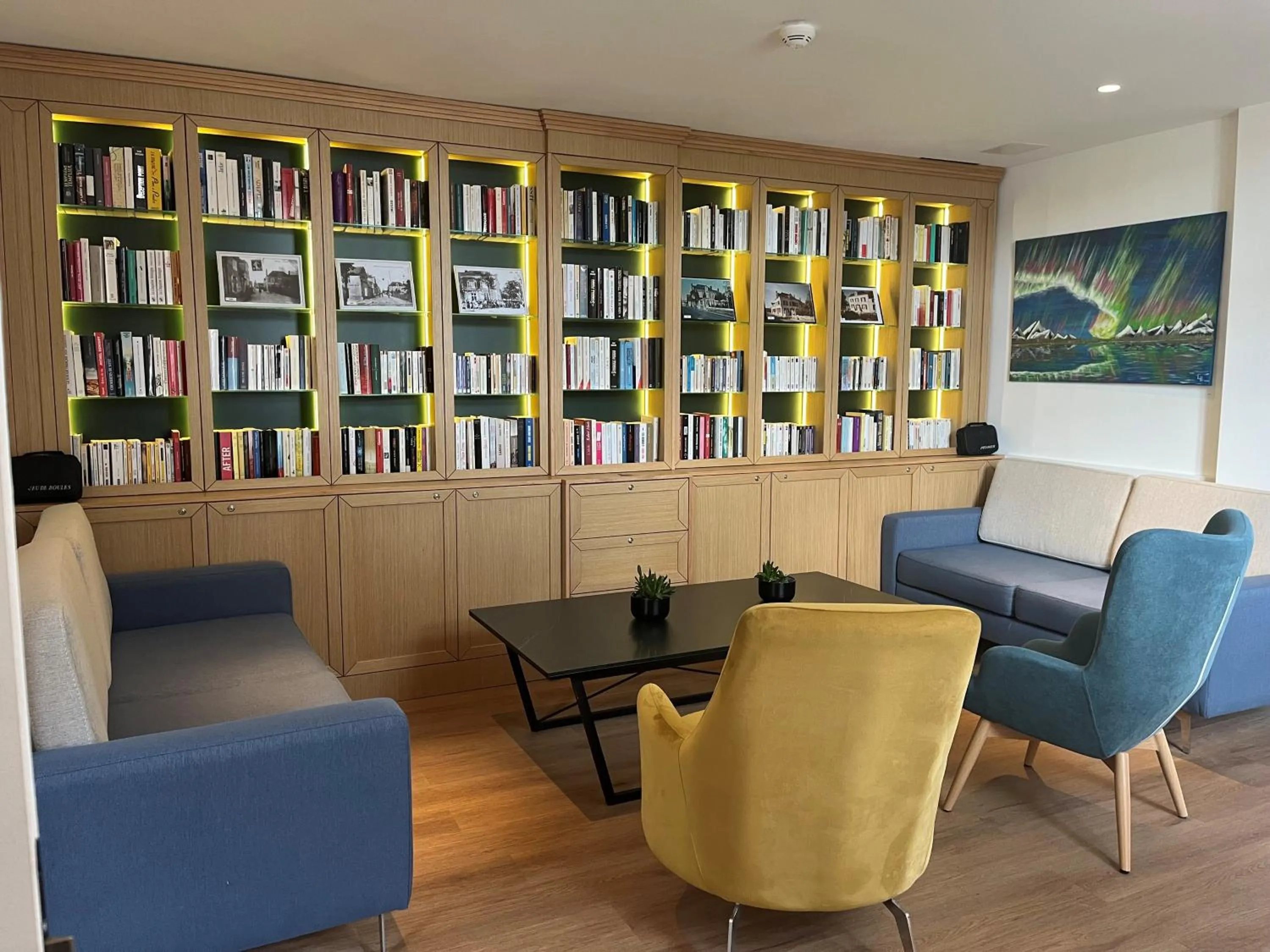 Library in La Clef des Châteaux