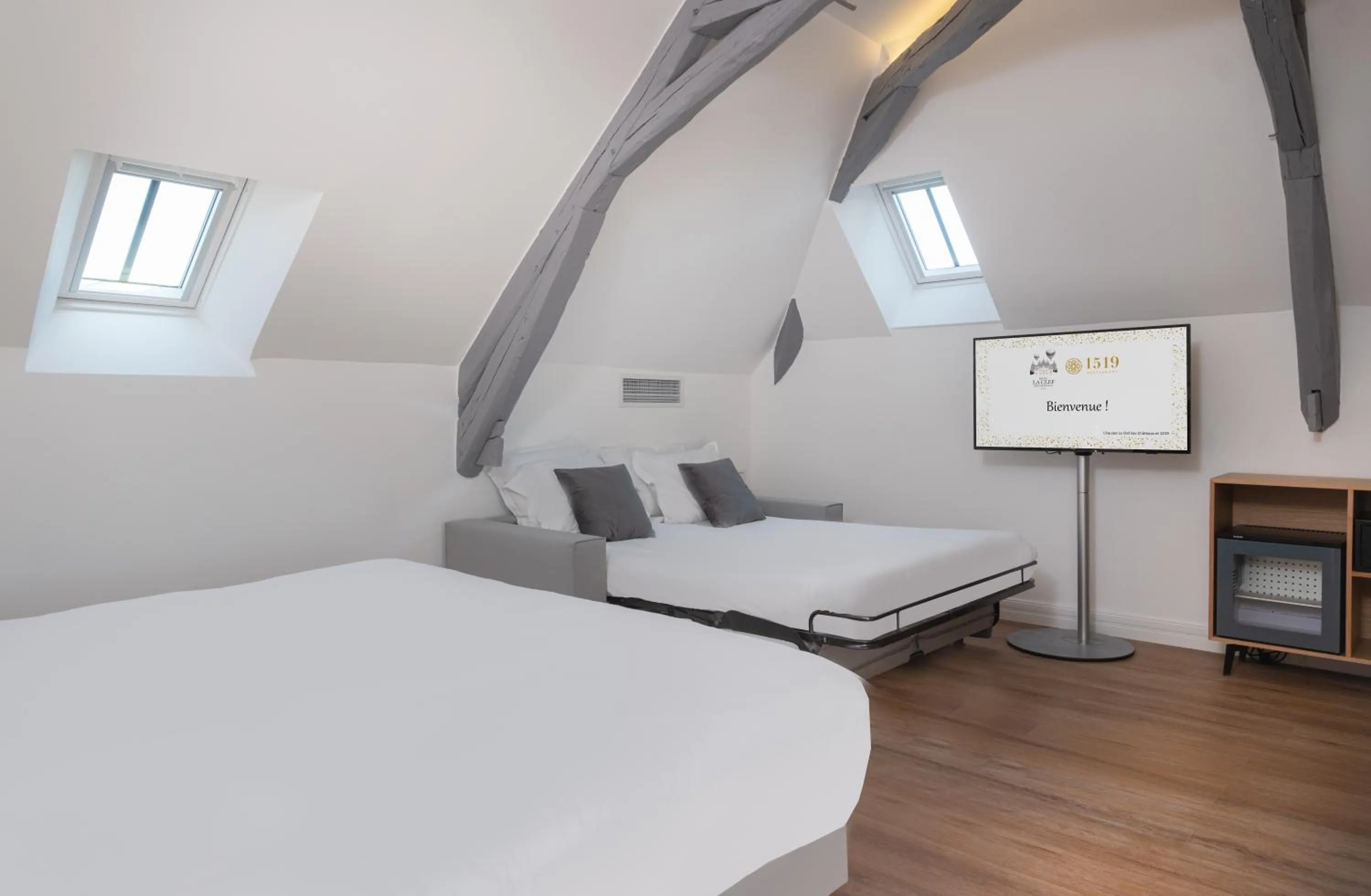 Bedroom, Bed in La Clef des Châteaux