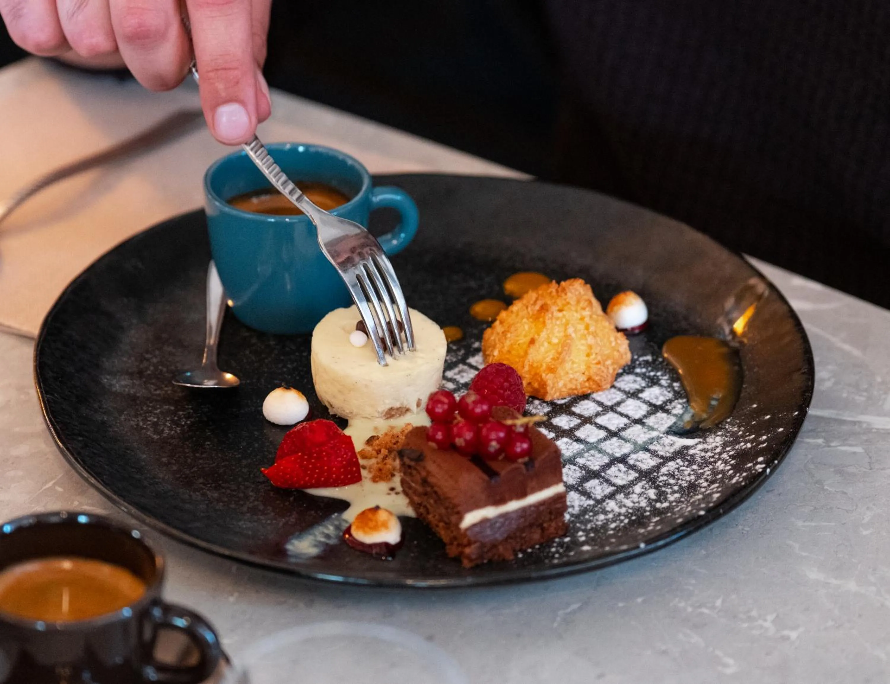 Restaurant/places to eat in La Clef des Châteaux