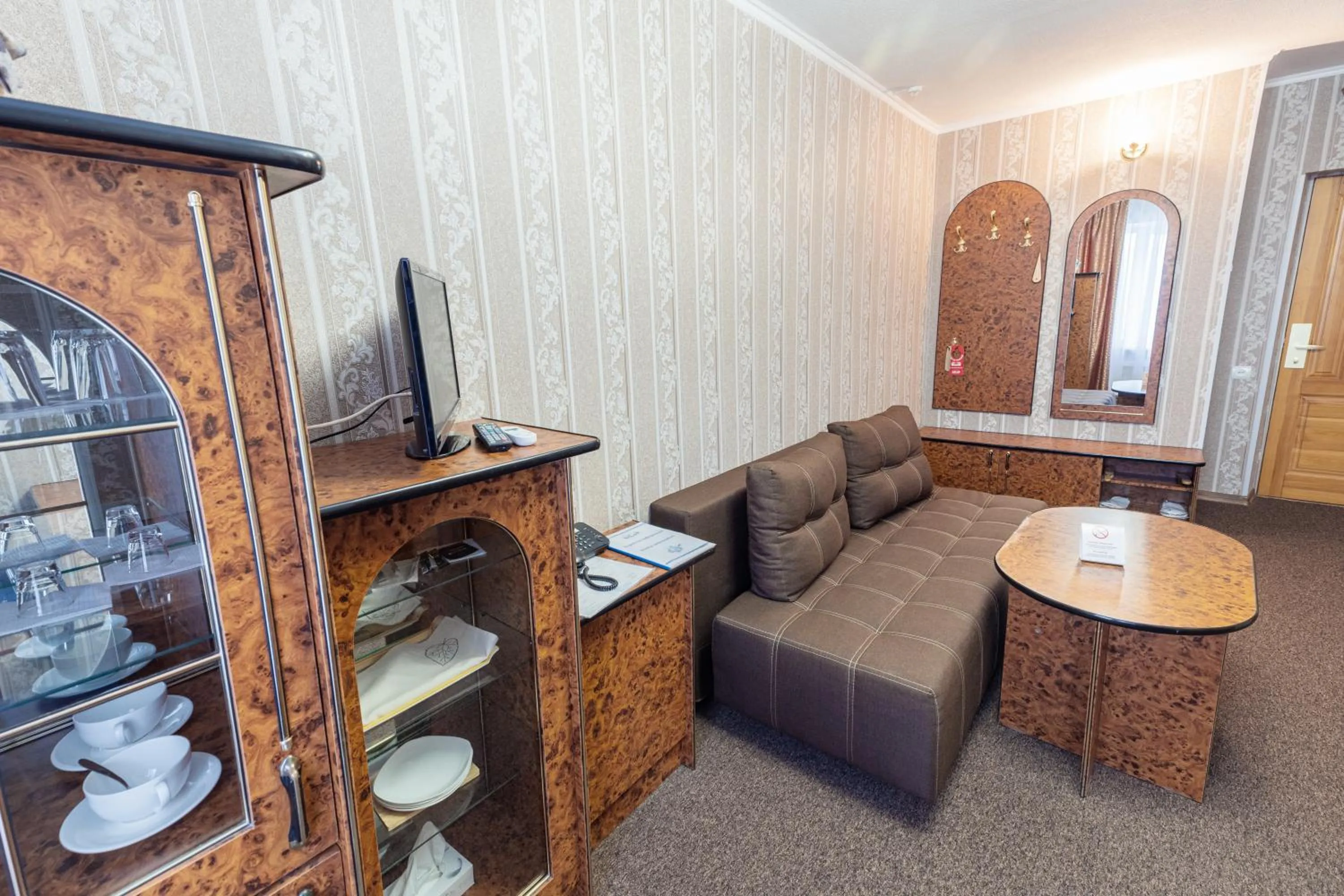 Living room in Hotel Mir