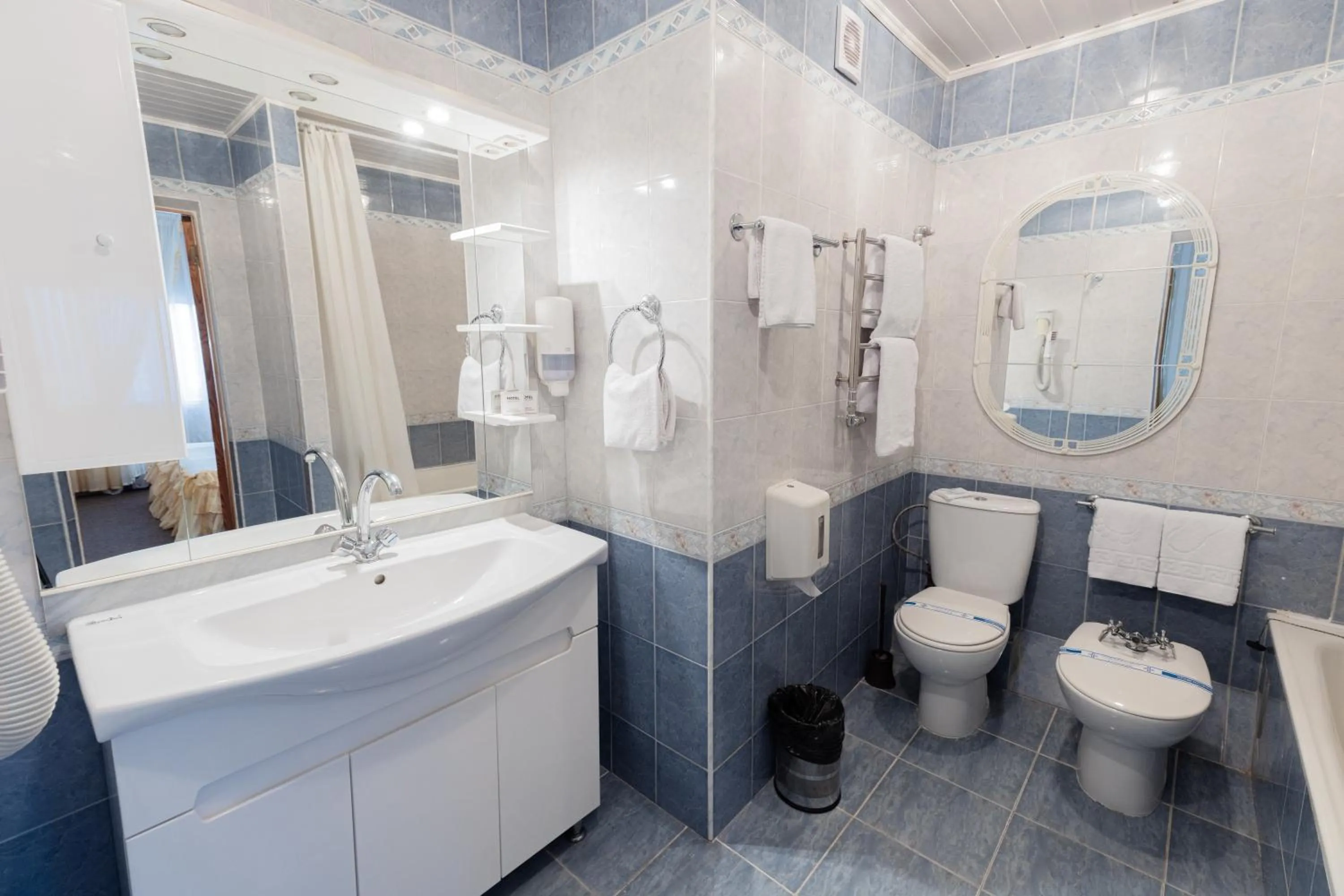 Bathroom in Hotel Mir