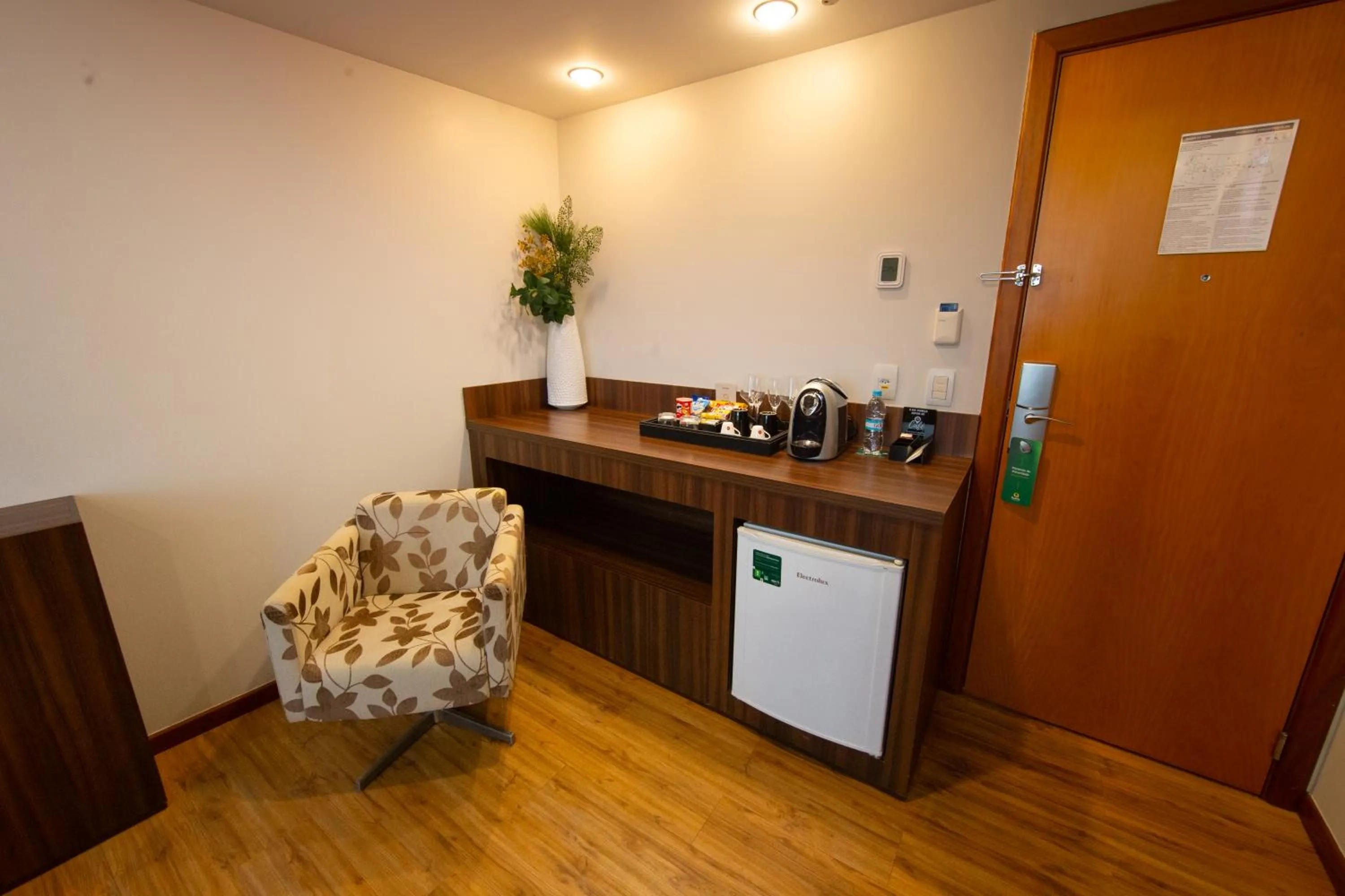 furniture in Quality Hotel Vitória